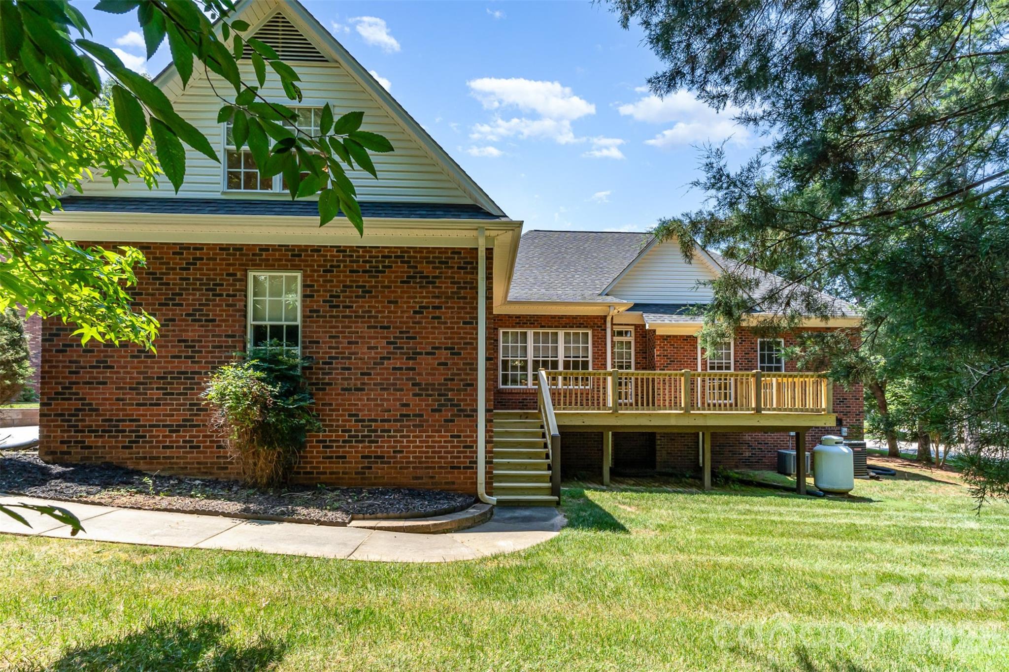 2909 Arbor Knoll
