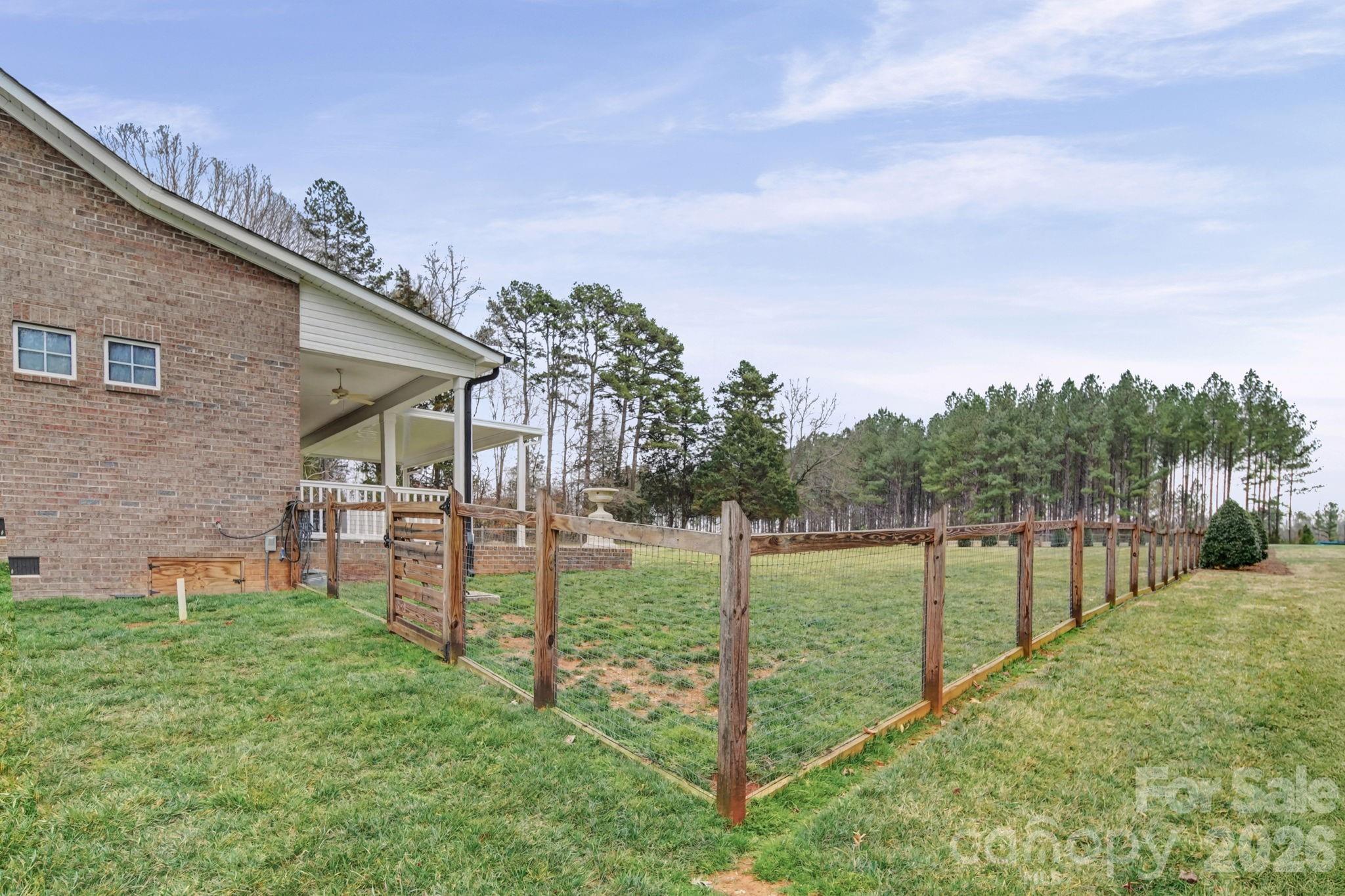 1296 Ben Black Road