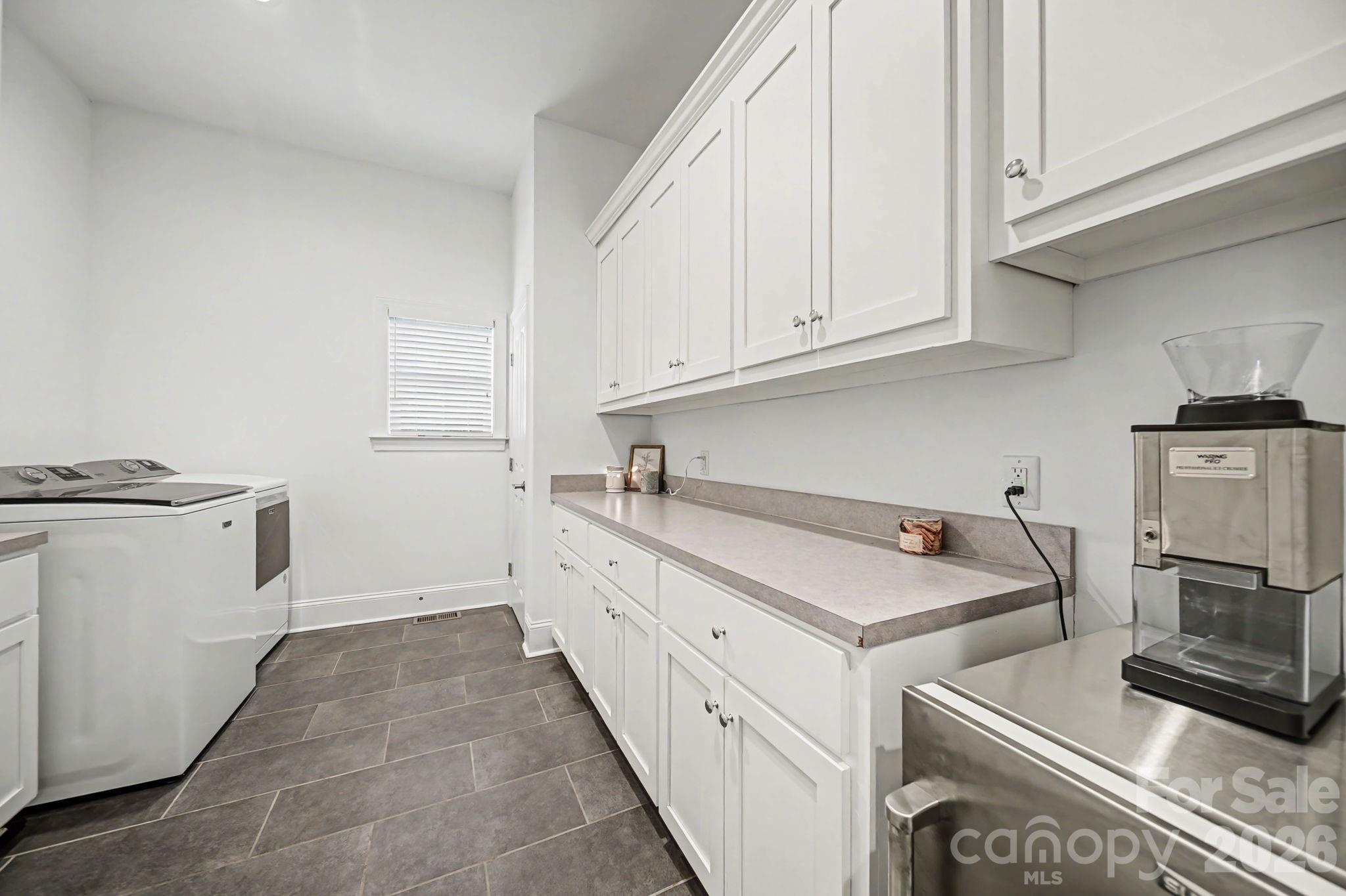 1296 Ben Black Road