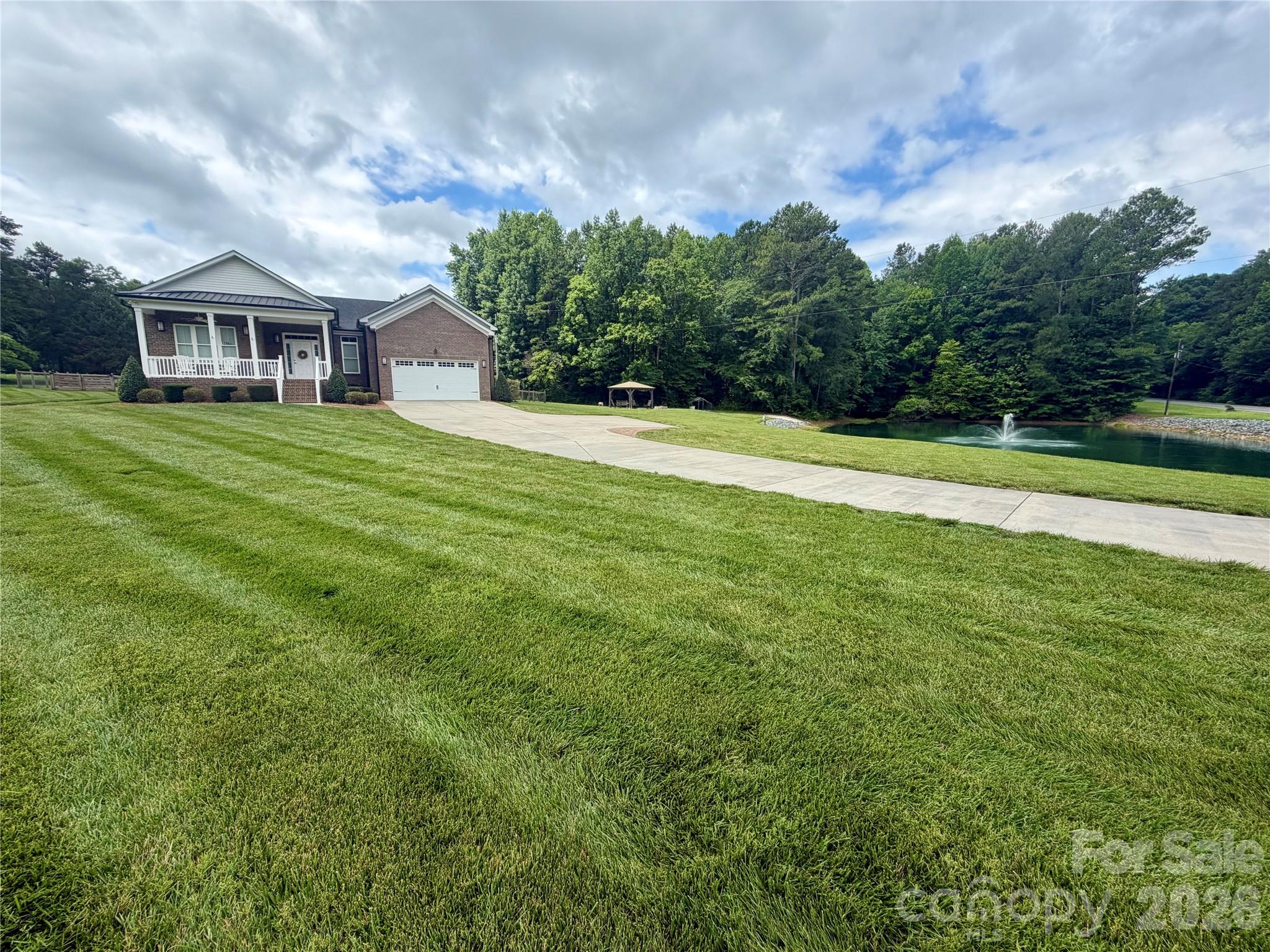 1296 Ben Black Road