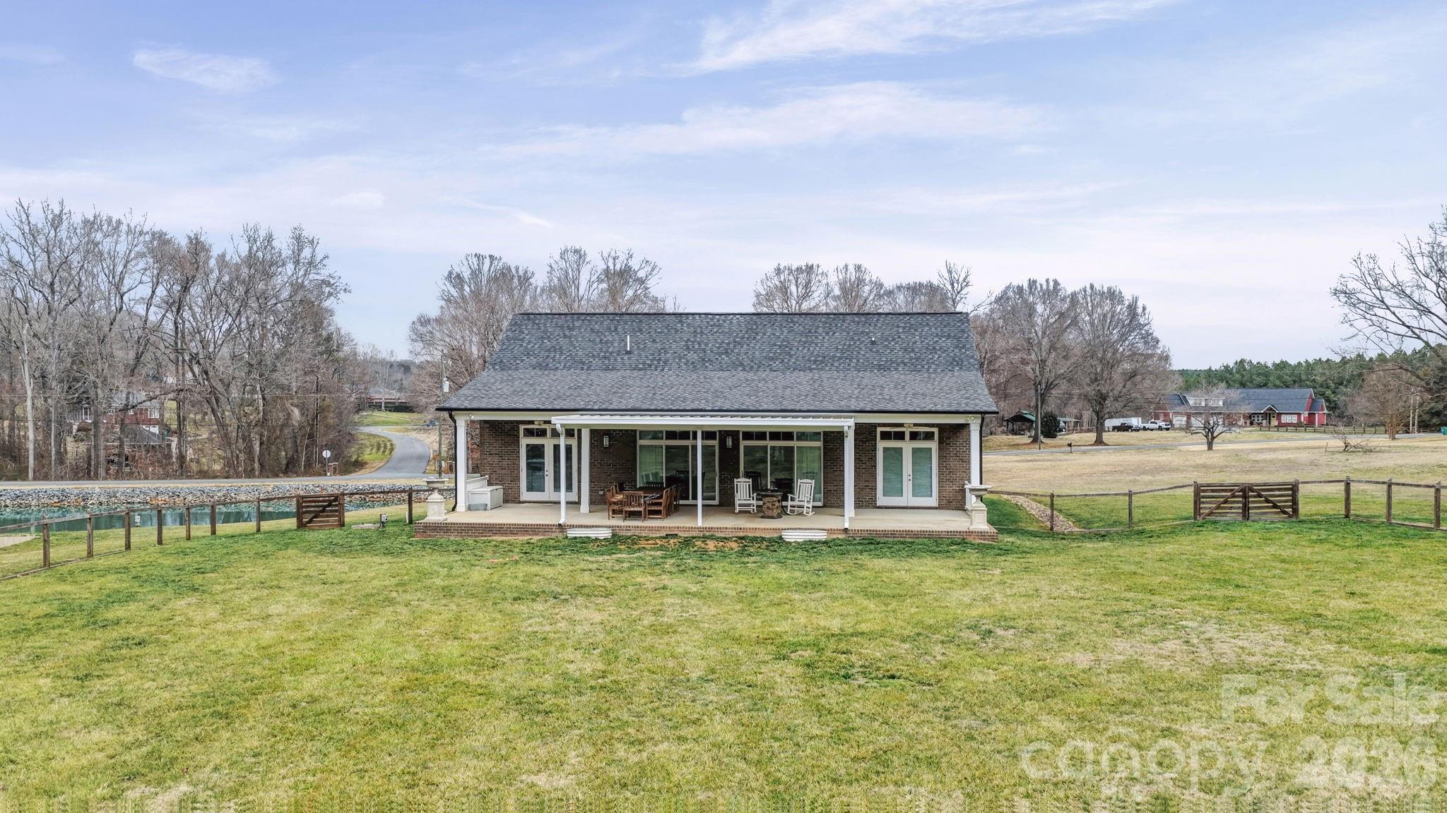1296 Ben Black Road