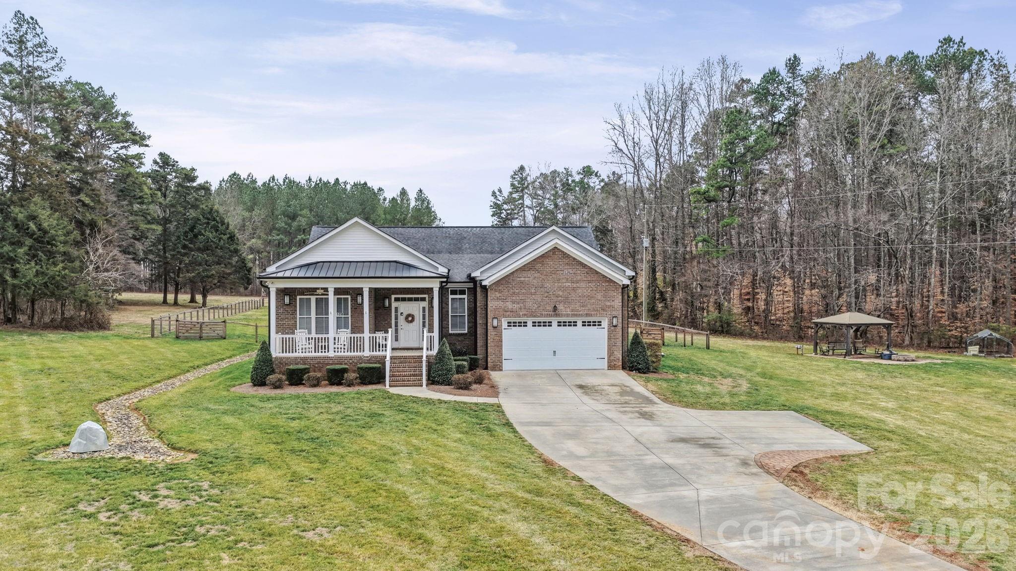 1296 Ben Black Road