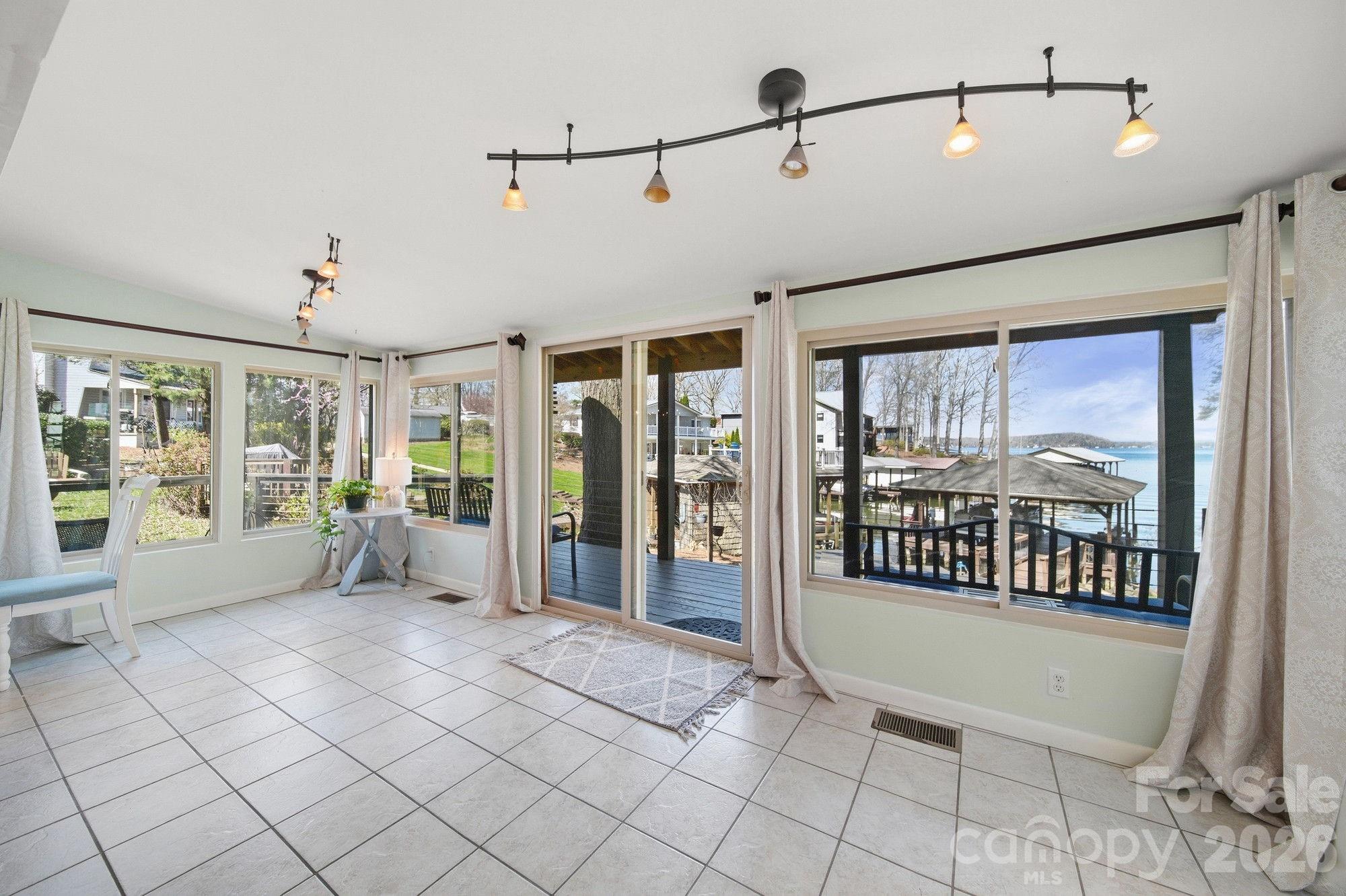 10773 Willow Oak Road