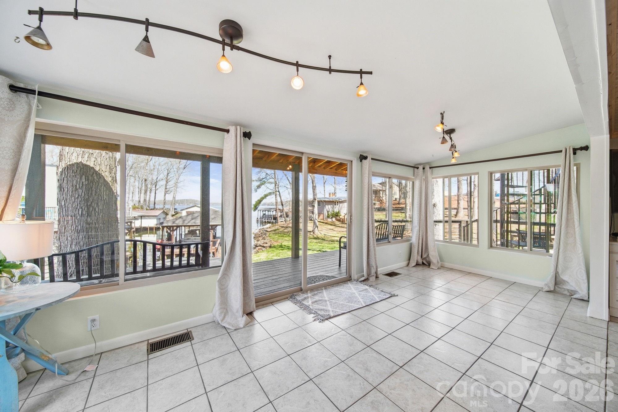 10773 Willow Oak Road