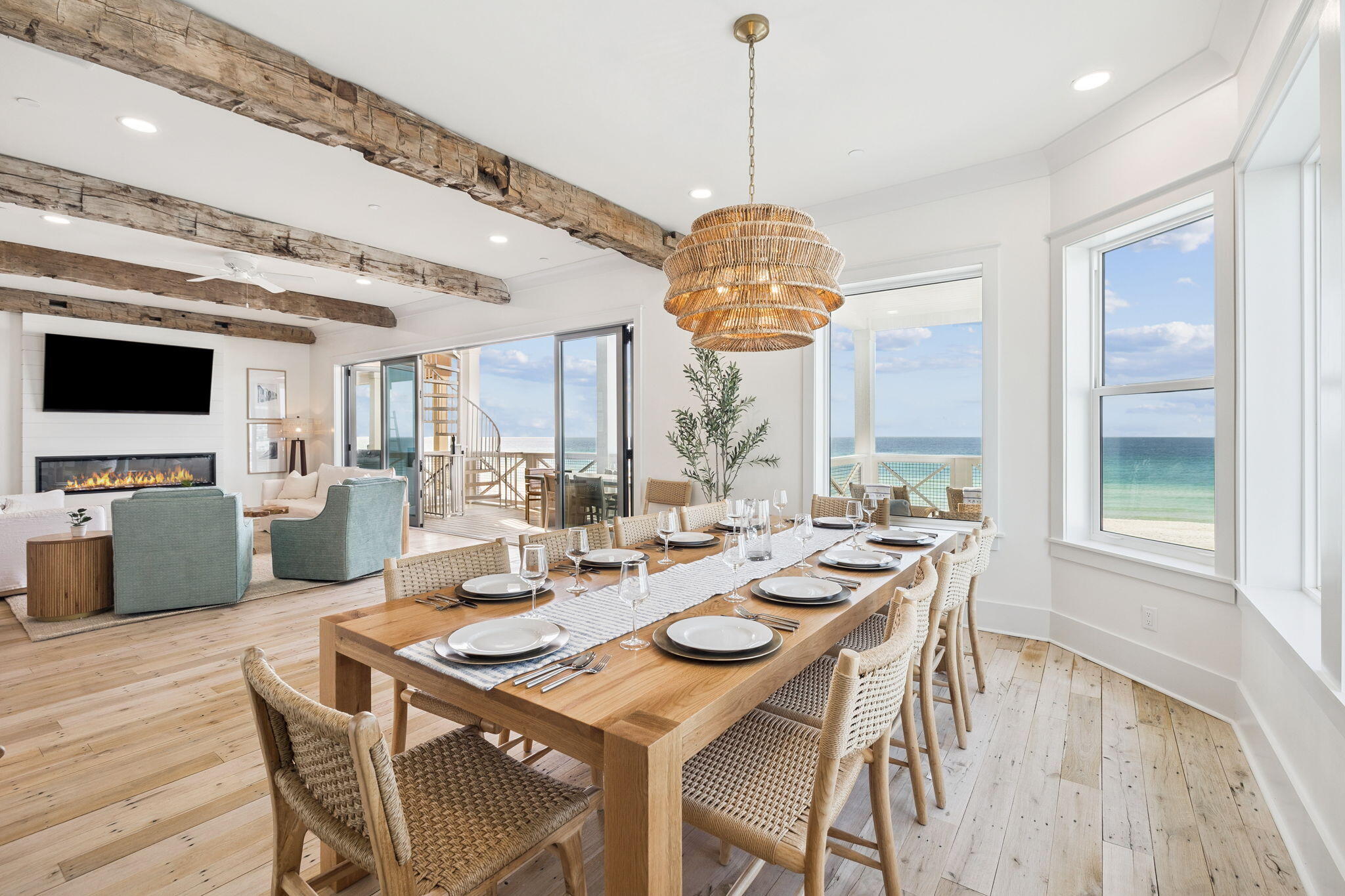 5939 Gulf Drive