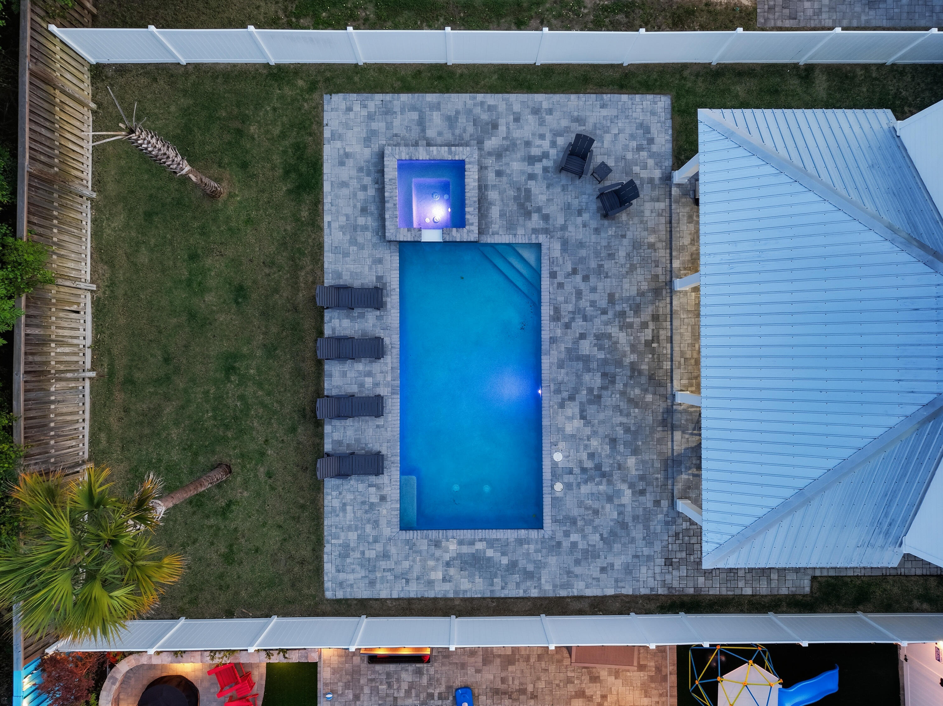 322 E Lakeshore Drive