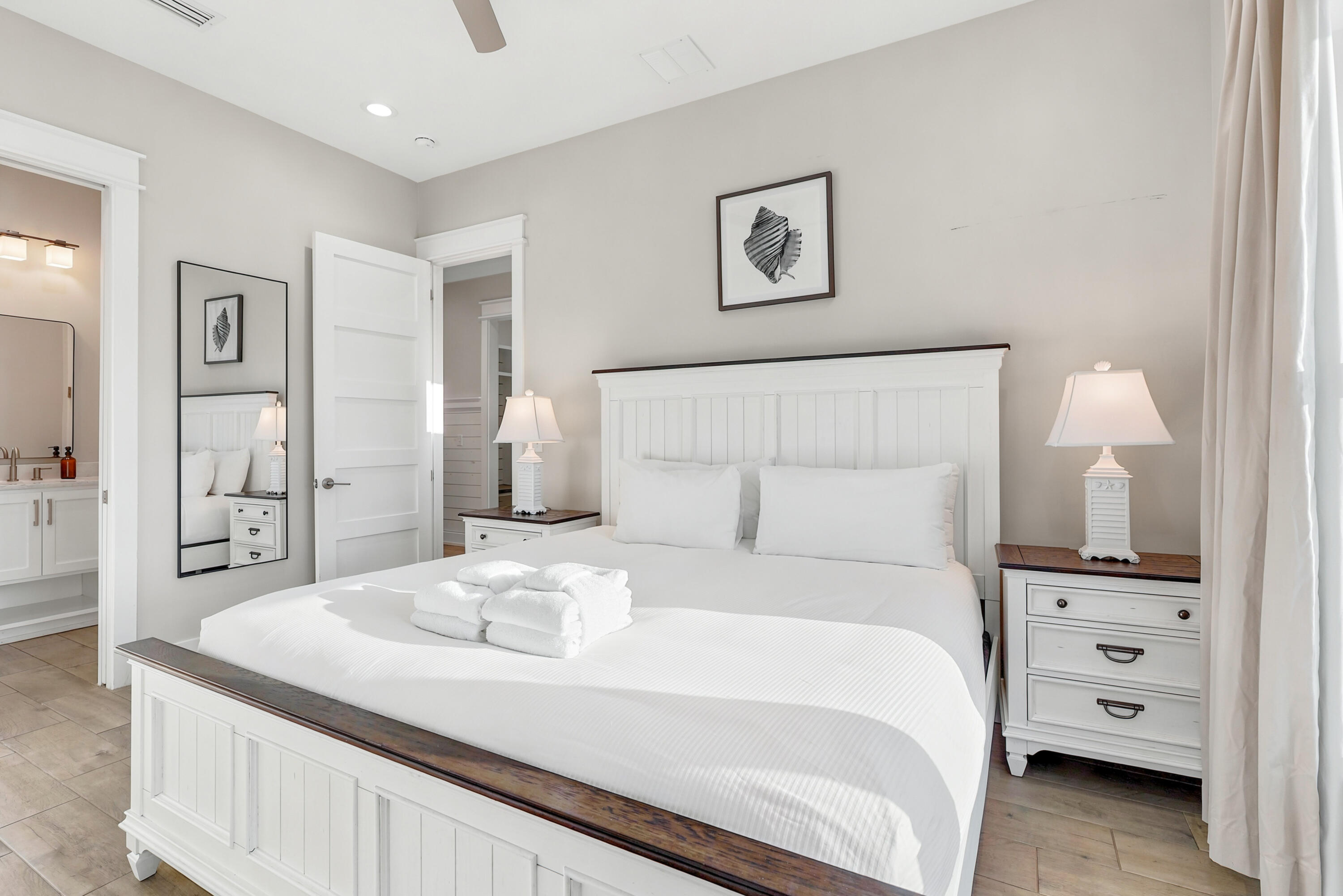 322 E Lakeshore Drive