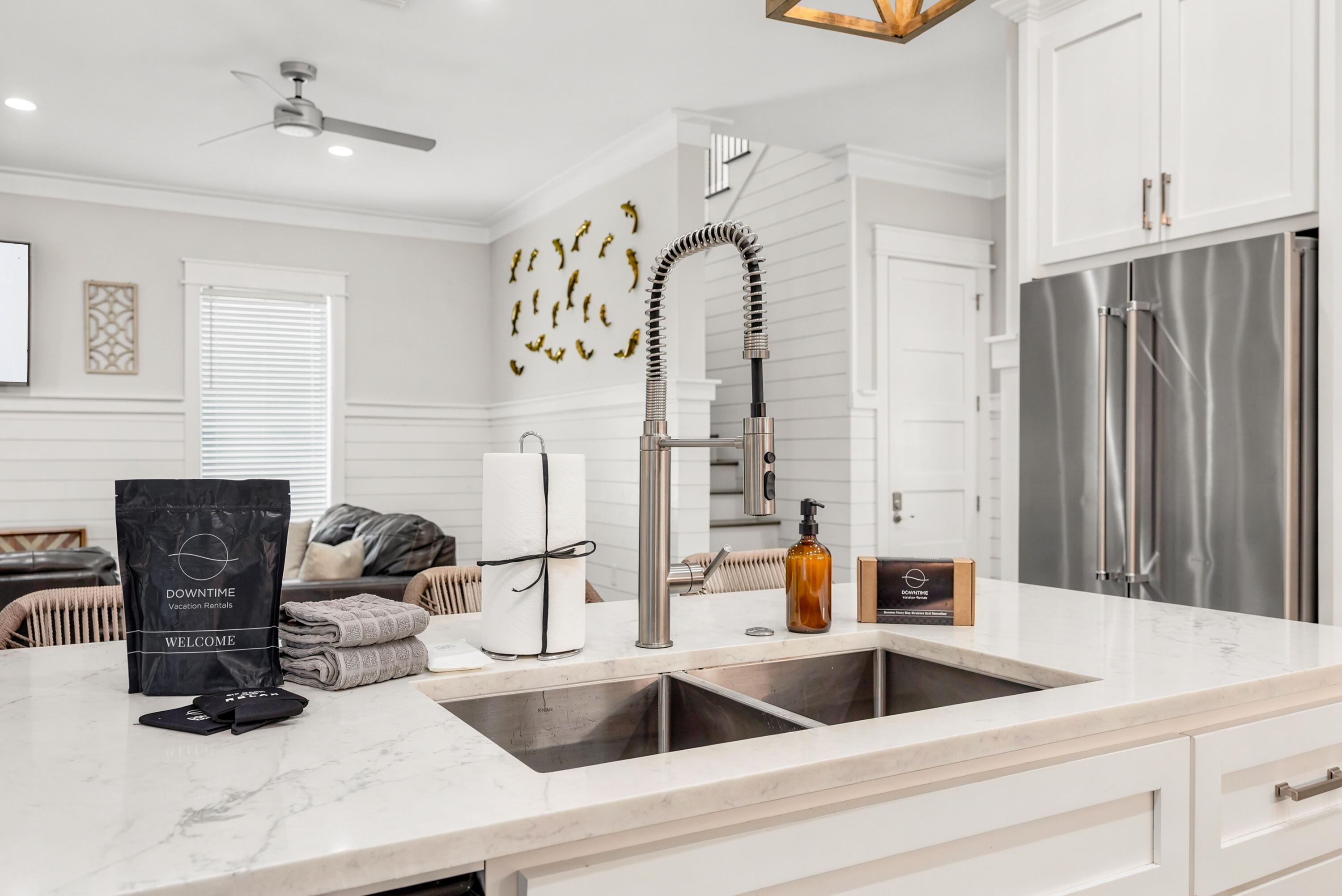 322 E Lakeshore Drive