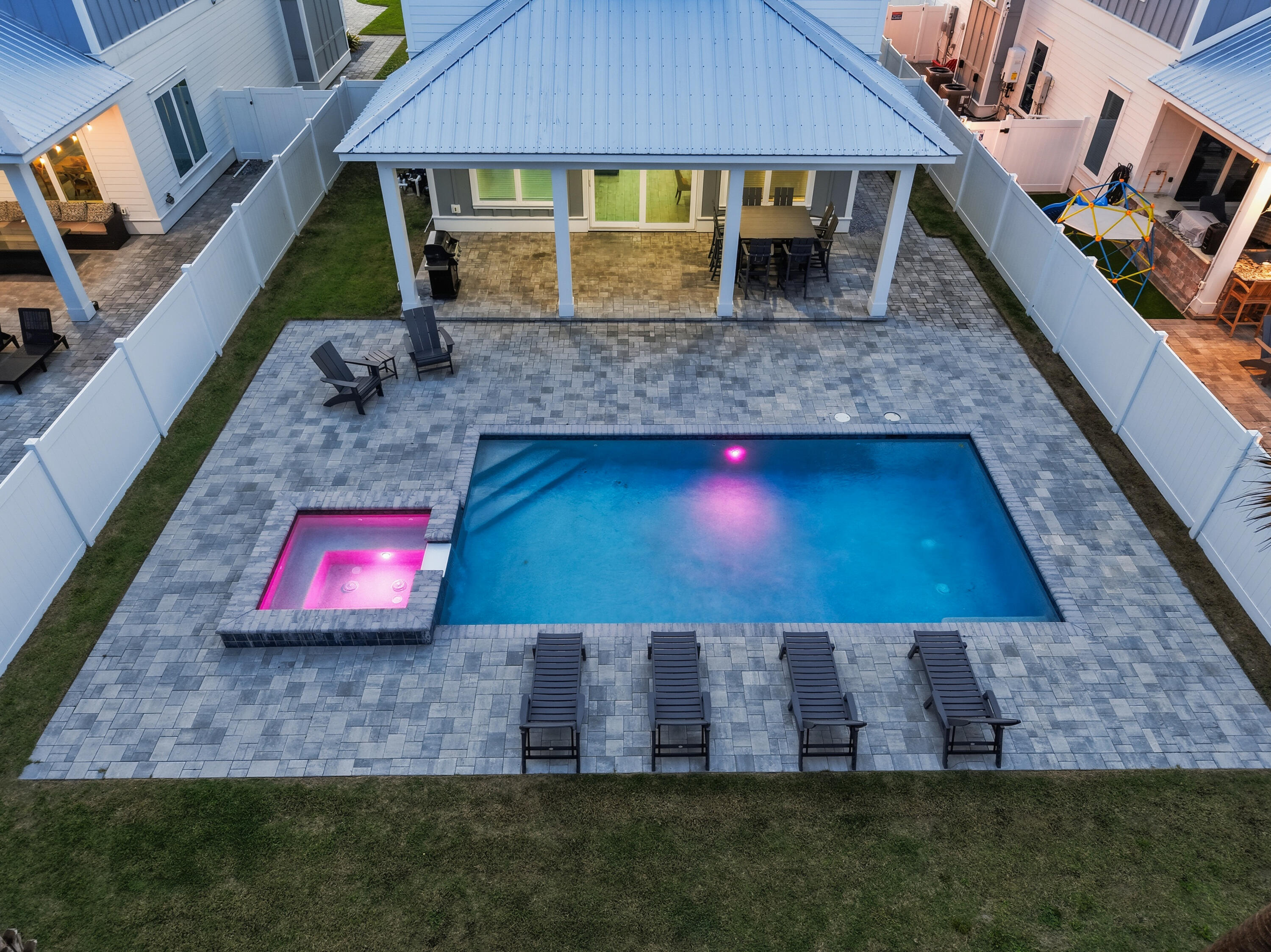 322 E Lakeshore Drive