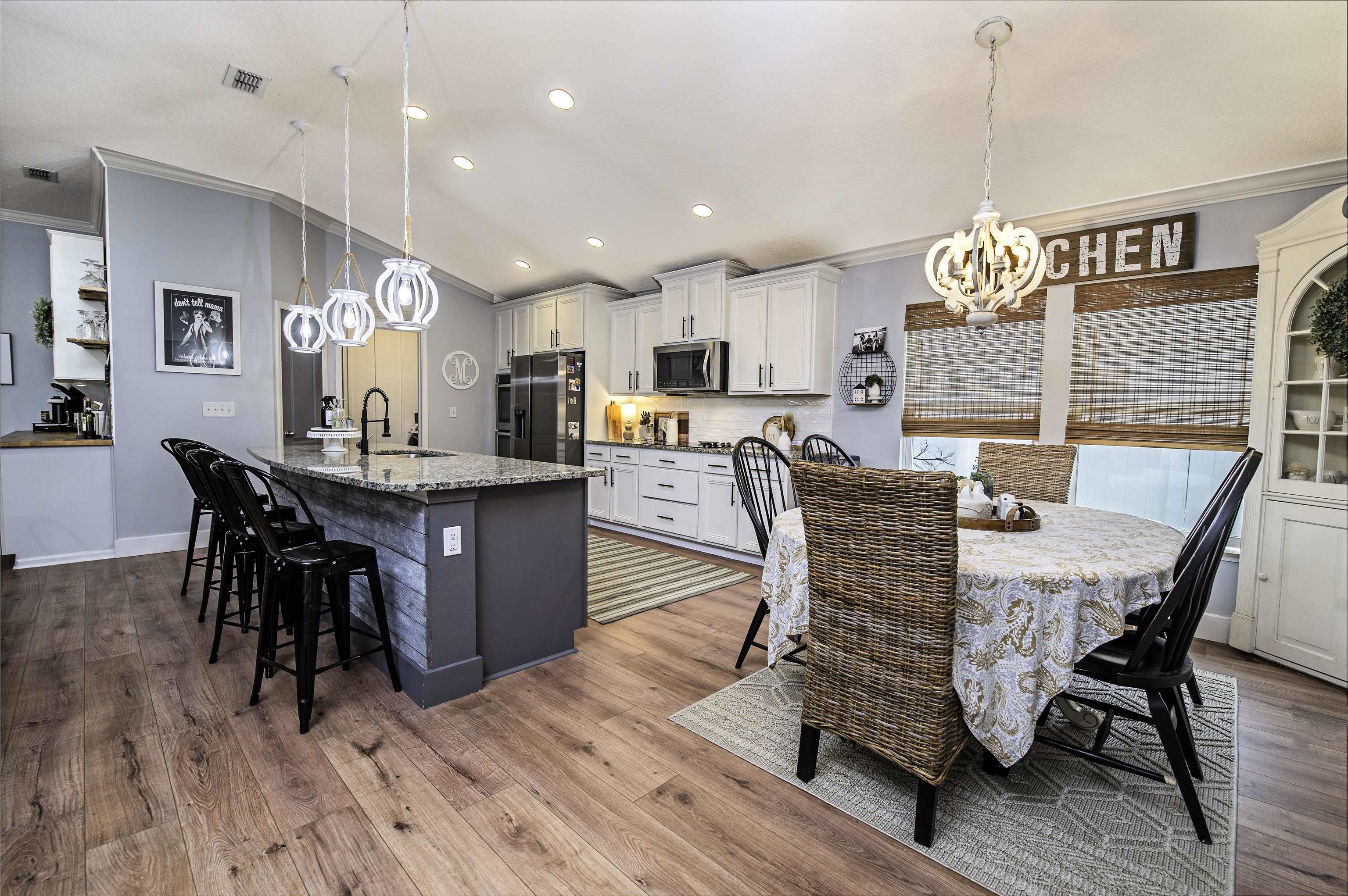 210 Sierras Loop