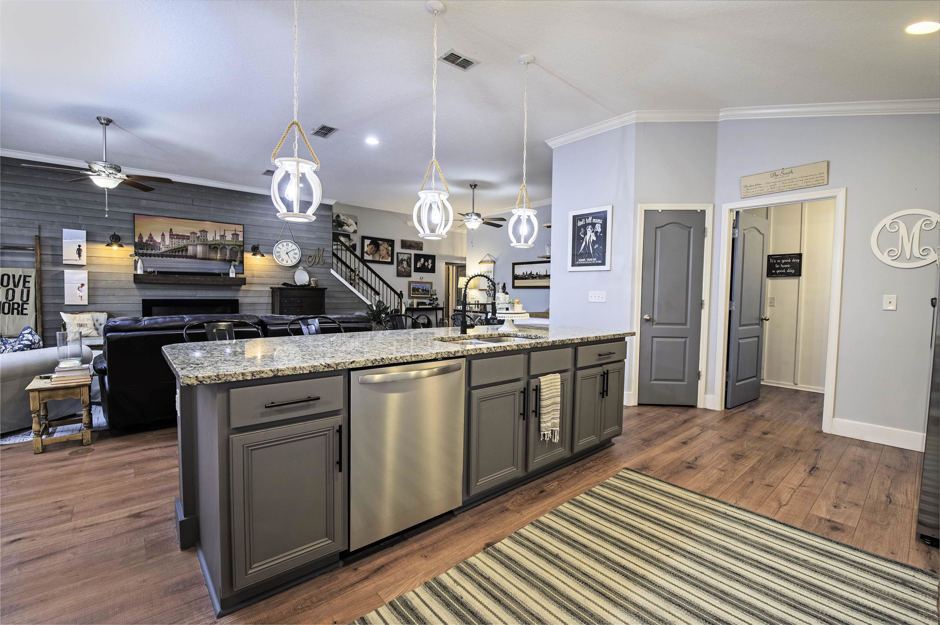 210 Sierras Loop