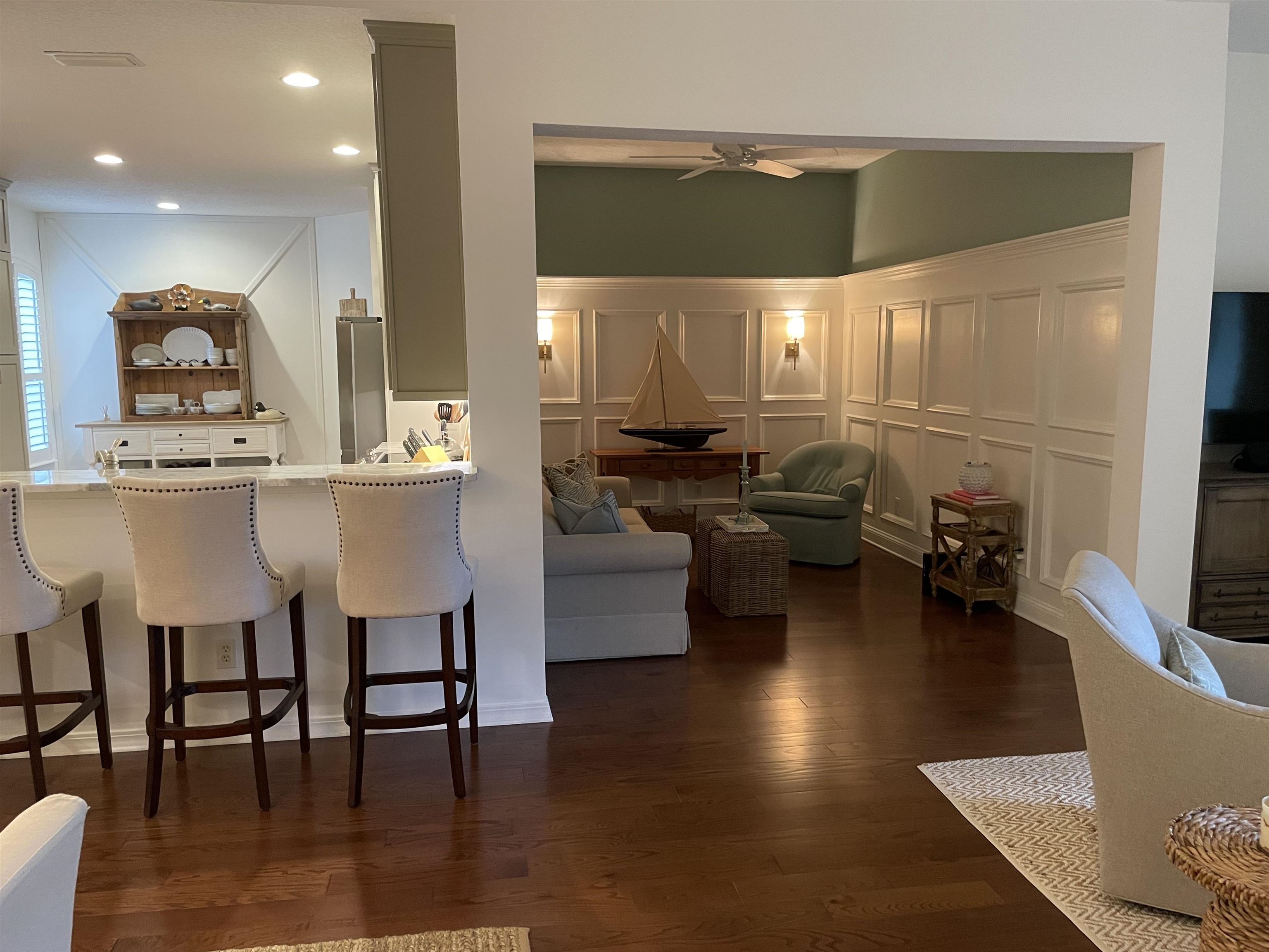 1207 Makarios Dr