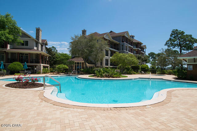 1107 E Water Oak Bend