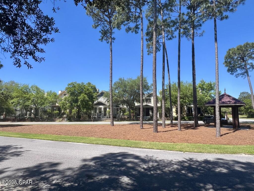 1324 E Lakewalk Circle