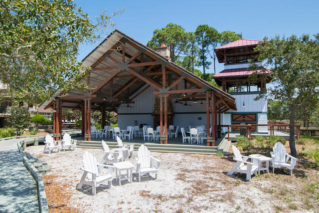 1107 E Water Oak