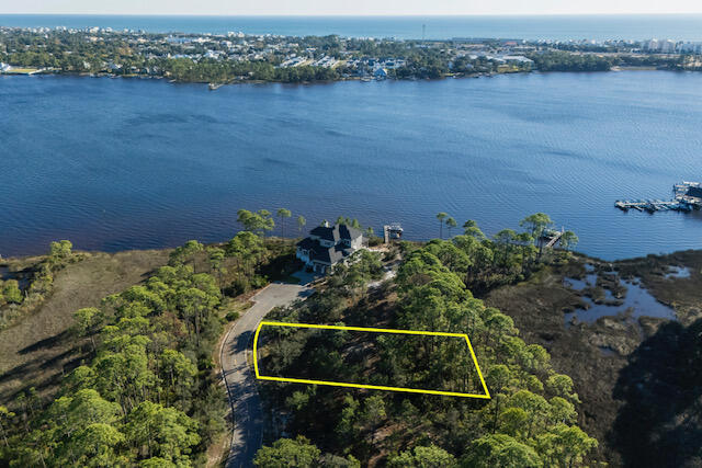 1107 E Water Oak