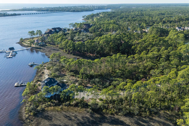 1107 E Water Oak