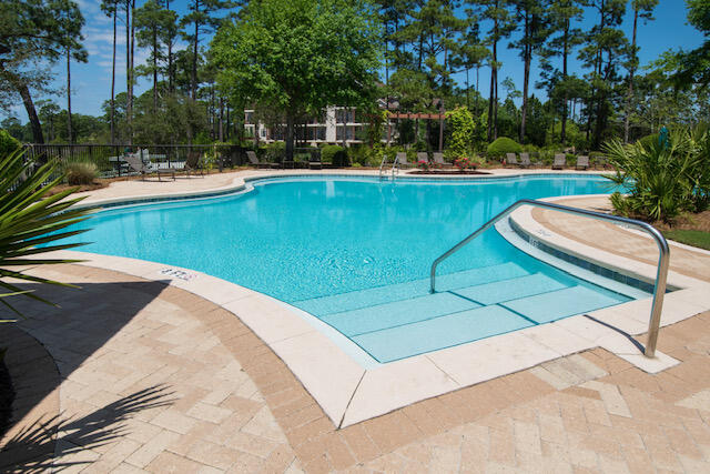 1107 E Water Oak