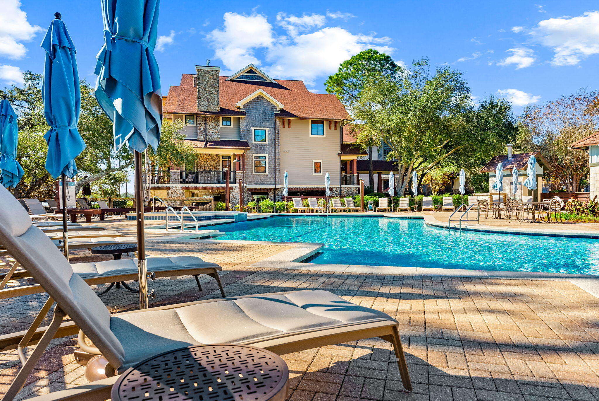 1619 Meadow Lark Way