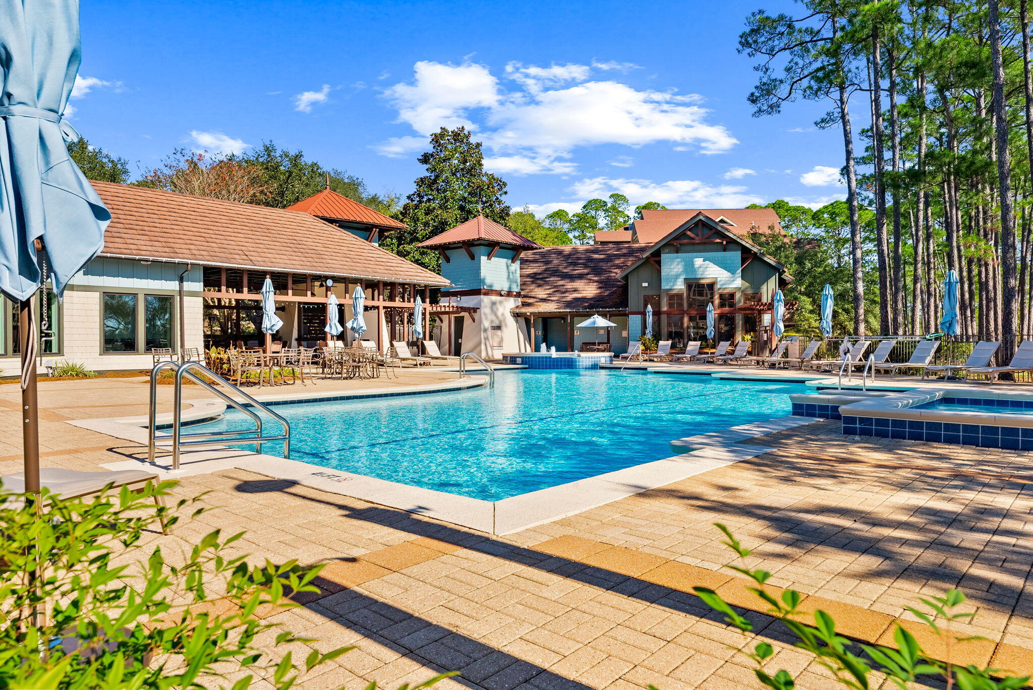 1619 Meadow Lark Way
