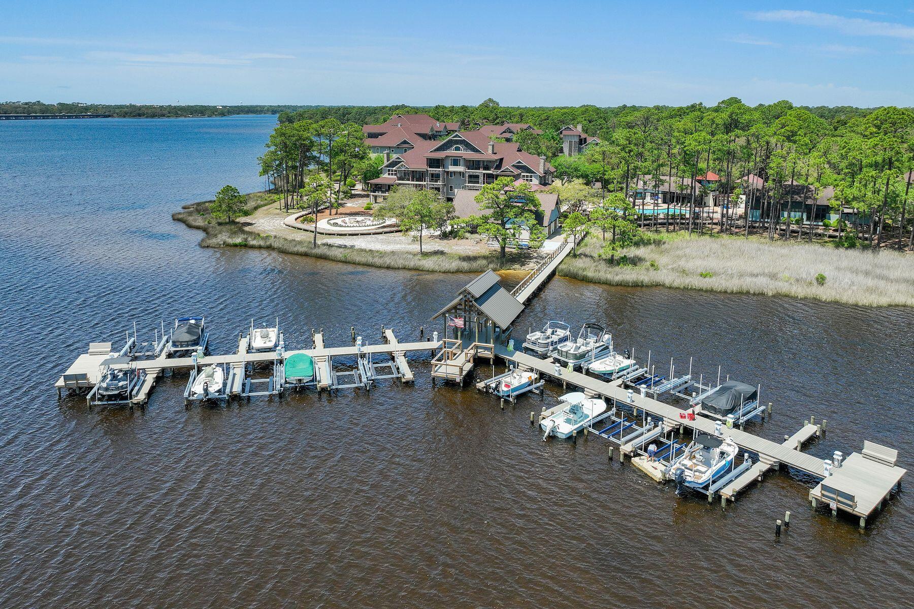 1218 W Water Oak