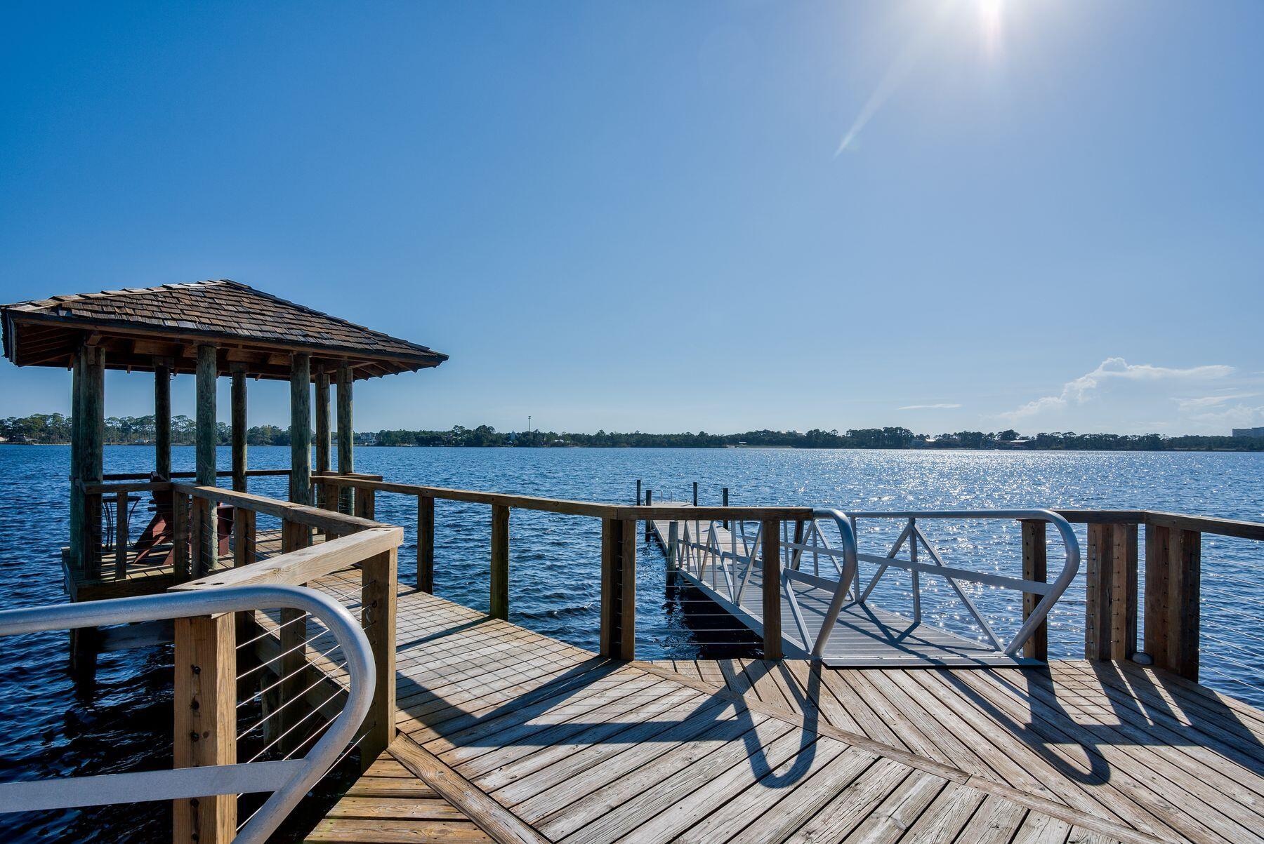 1218 W Water Oak