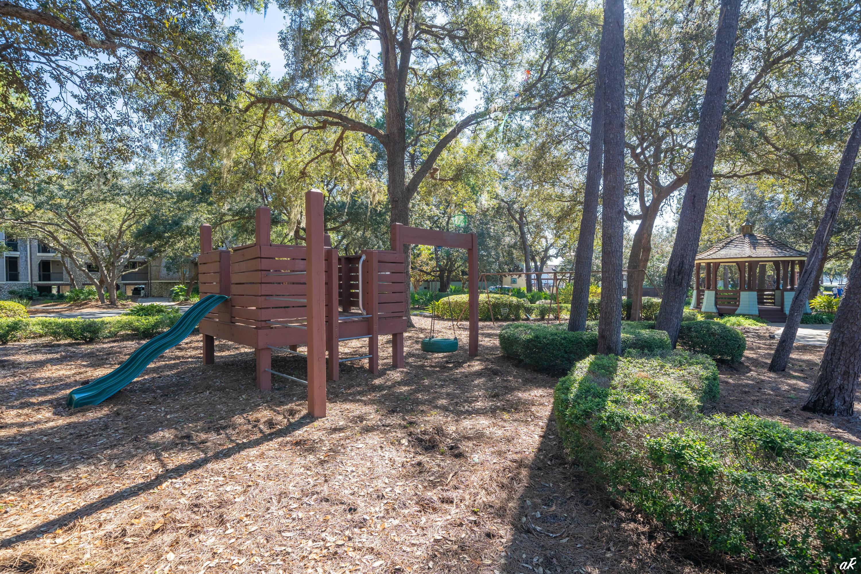 1111 E Water Oak