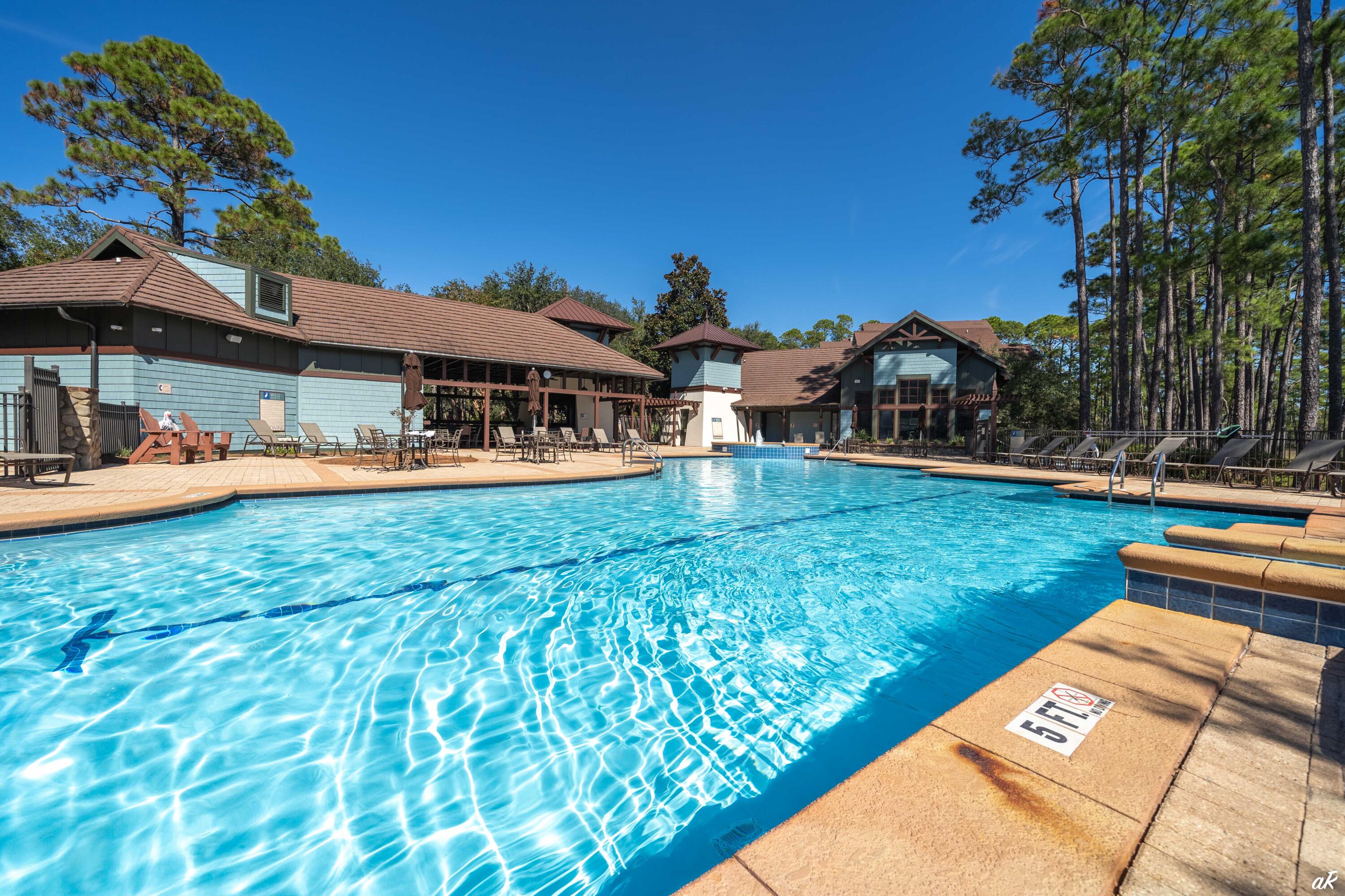 1111 E Water Oak