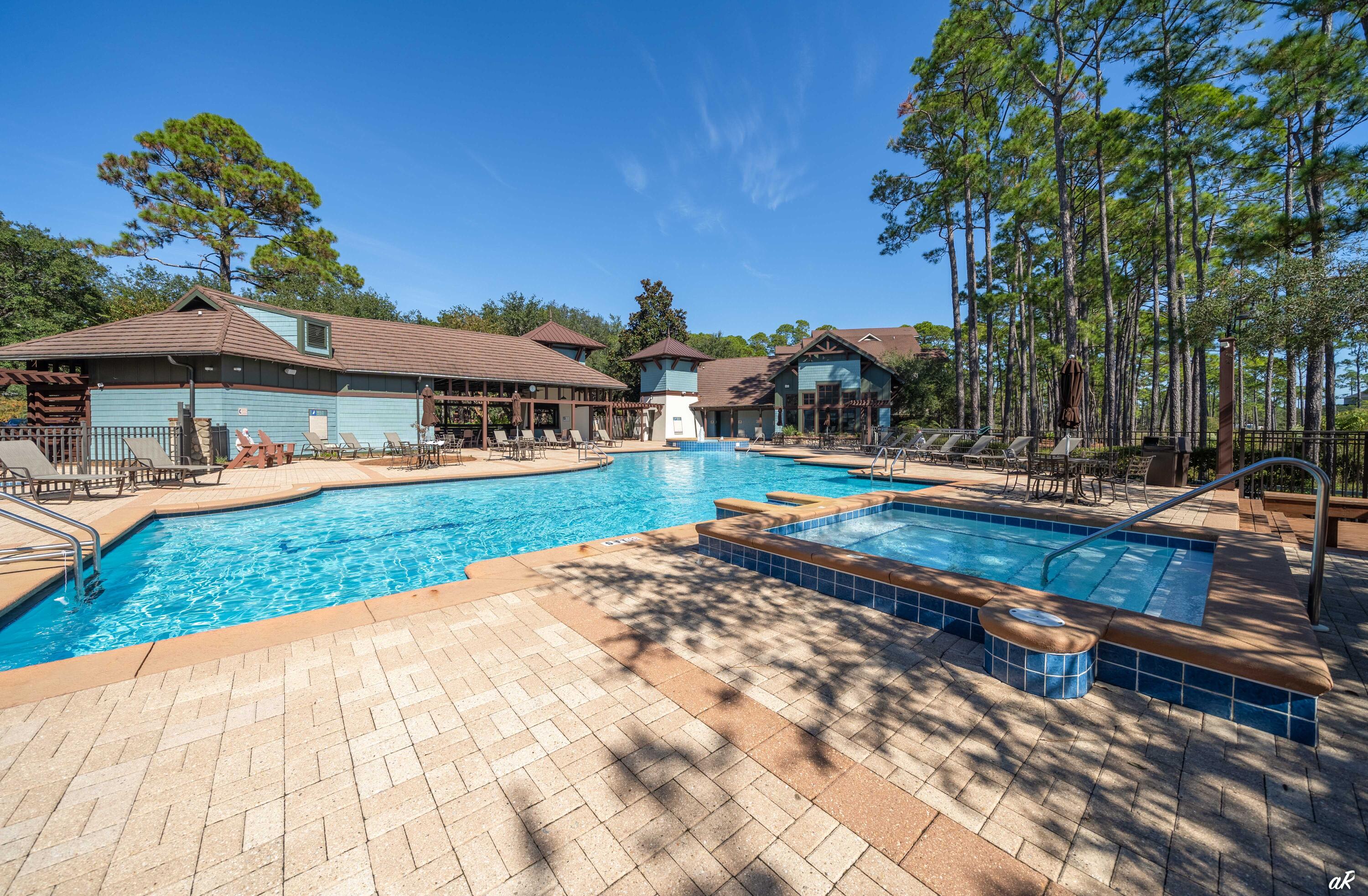 1111 E Water Oak