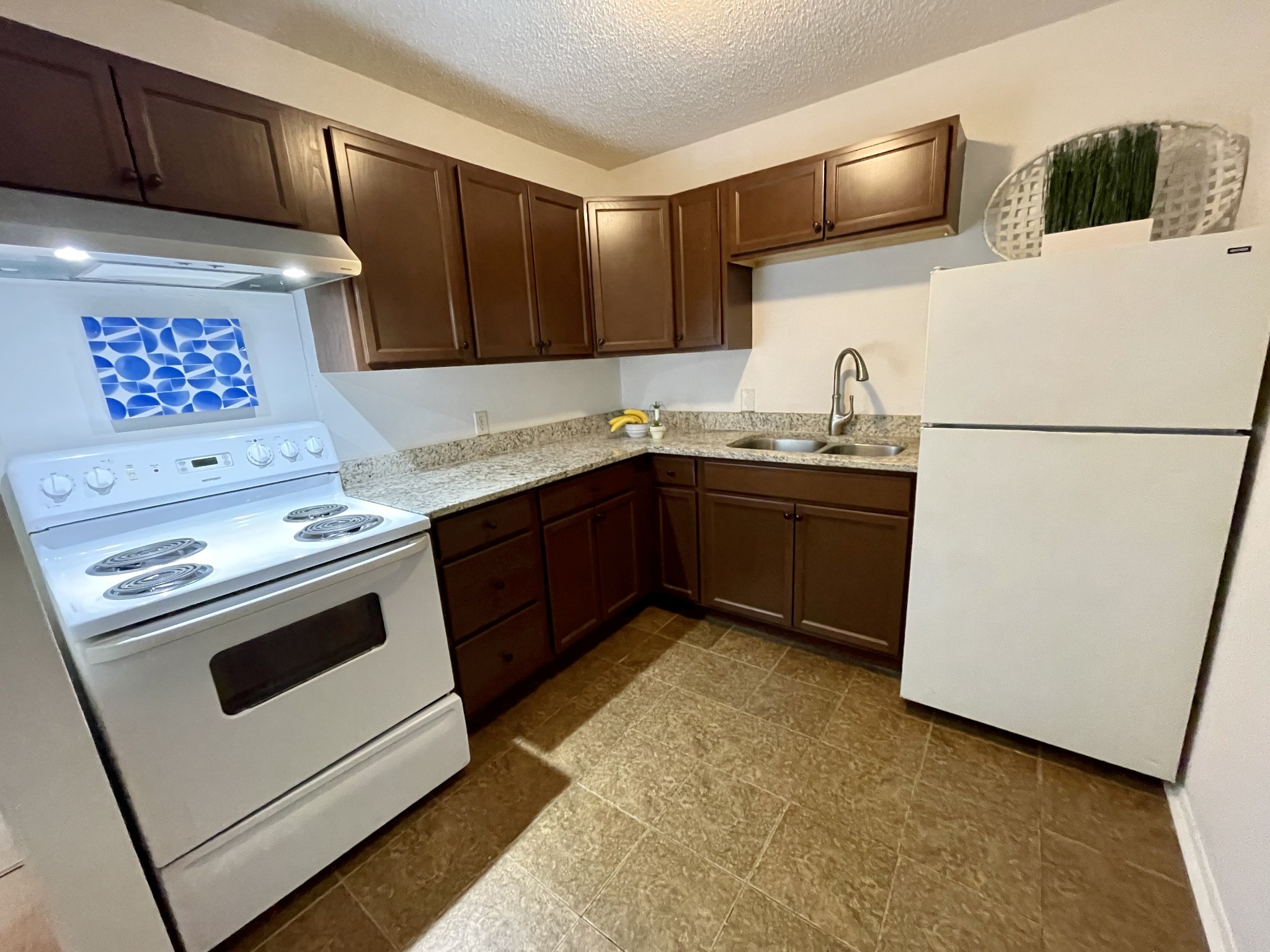 441 Harding Pl Unit: B14