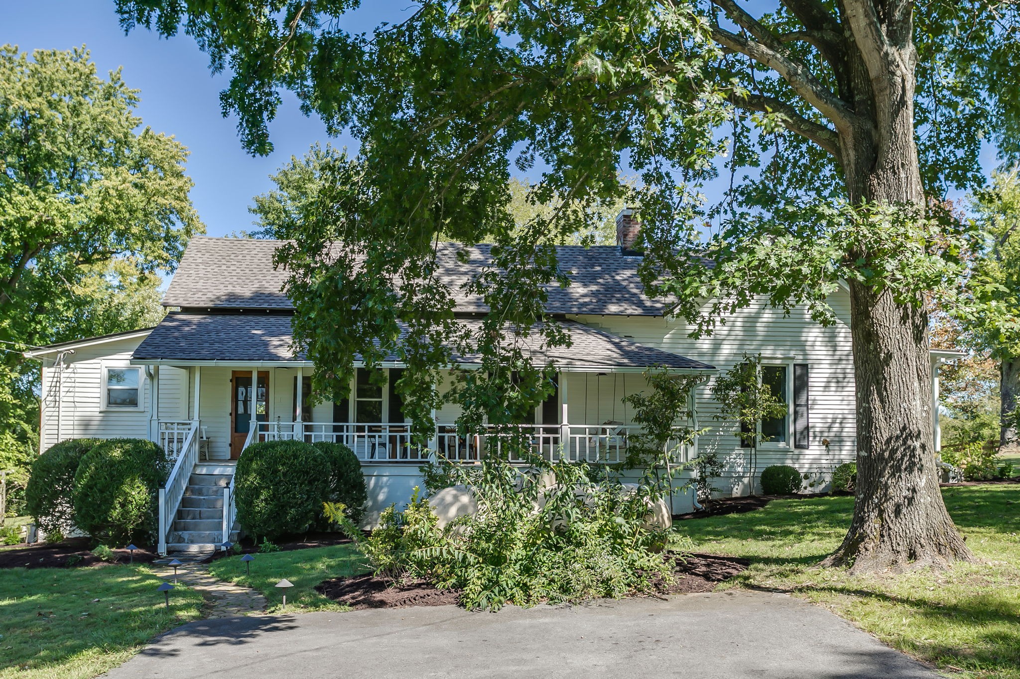 2320 Lewisburg Pike