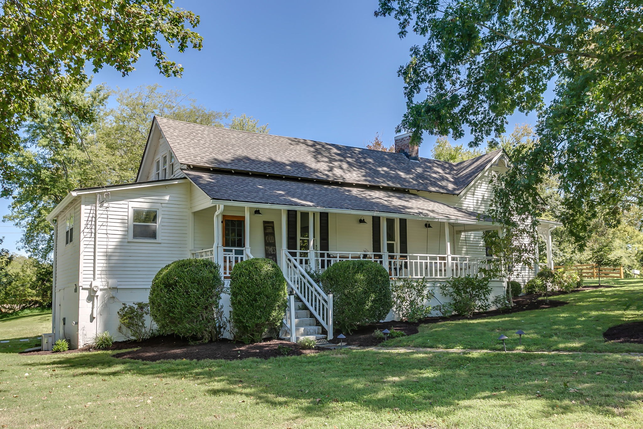 2320 Lewisburg Pike