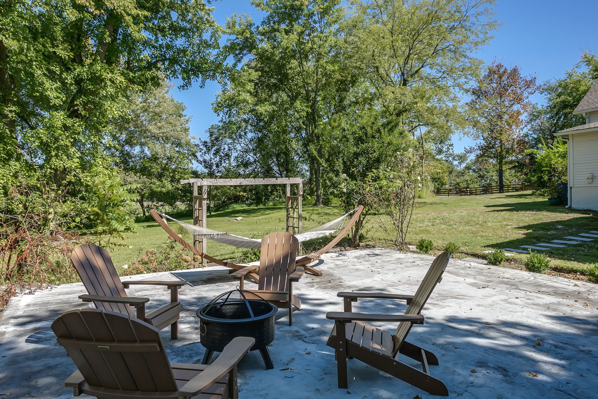 2320 Lewisburg Pike
