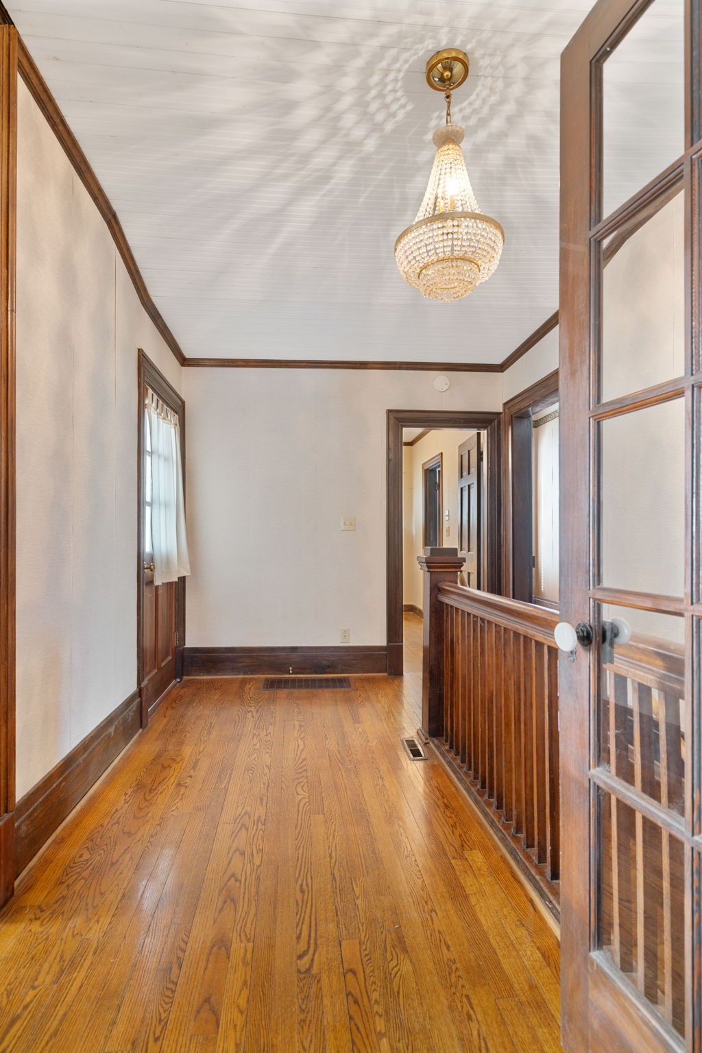 720 W Main St
