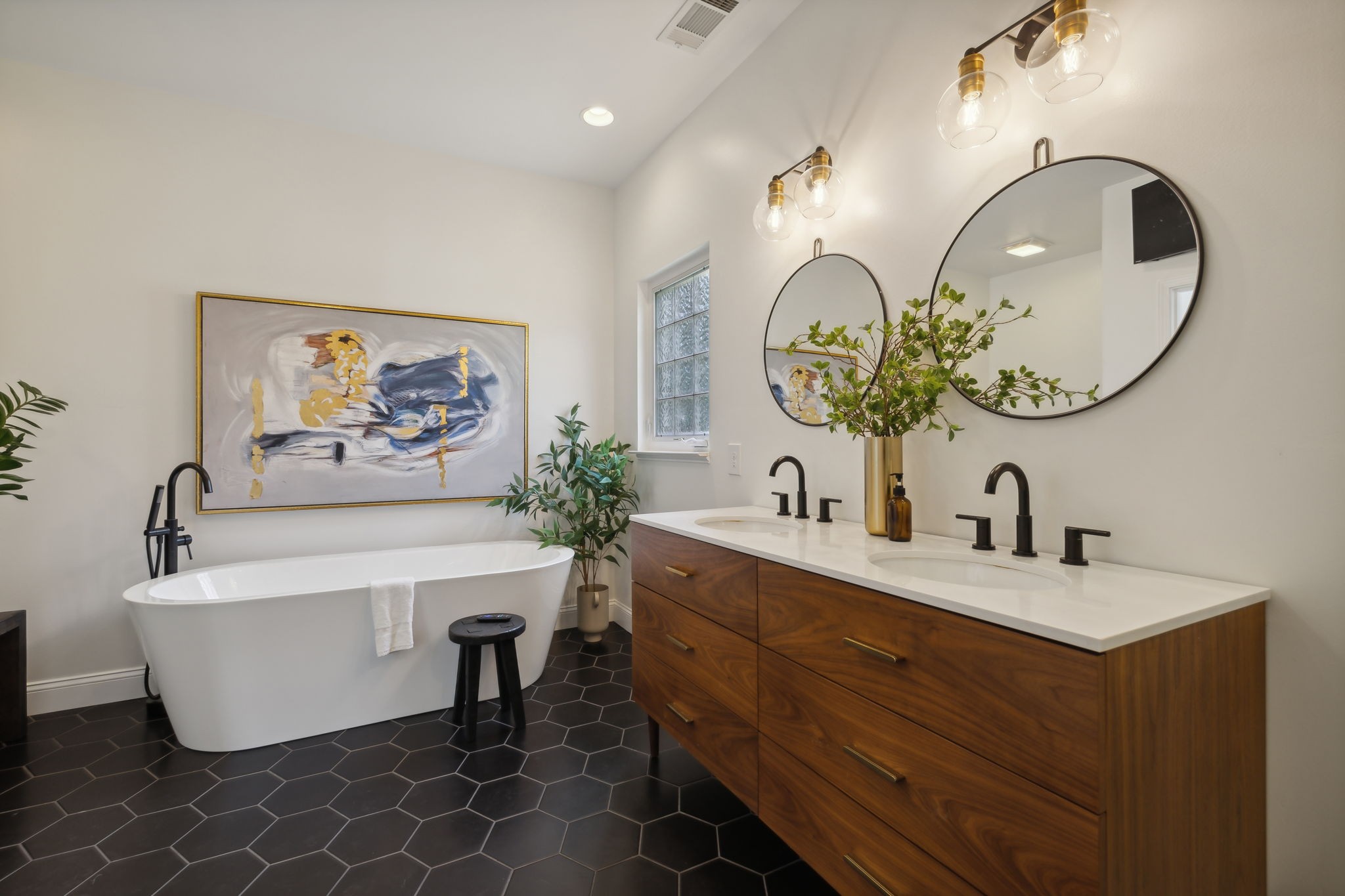 3084 Duplex Rd