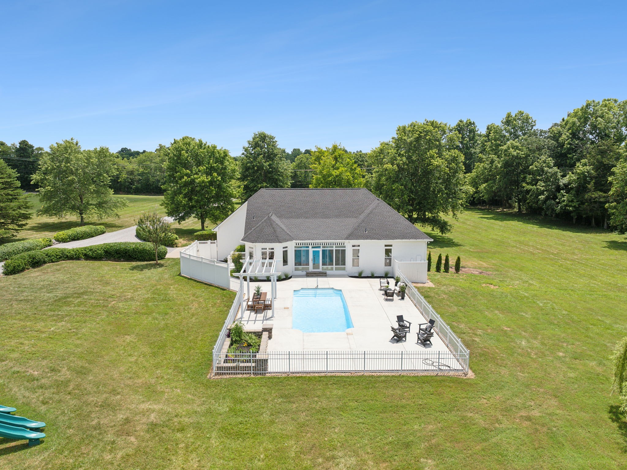 3084 Duplex Rd