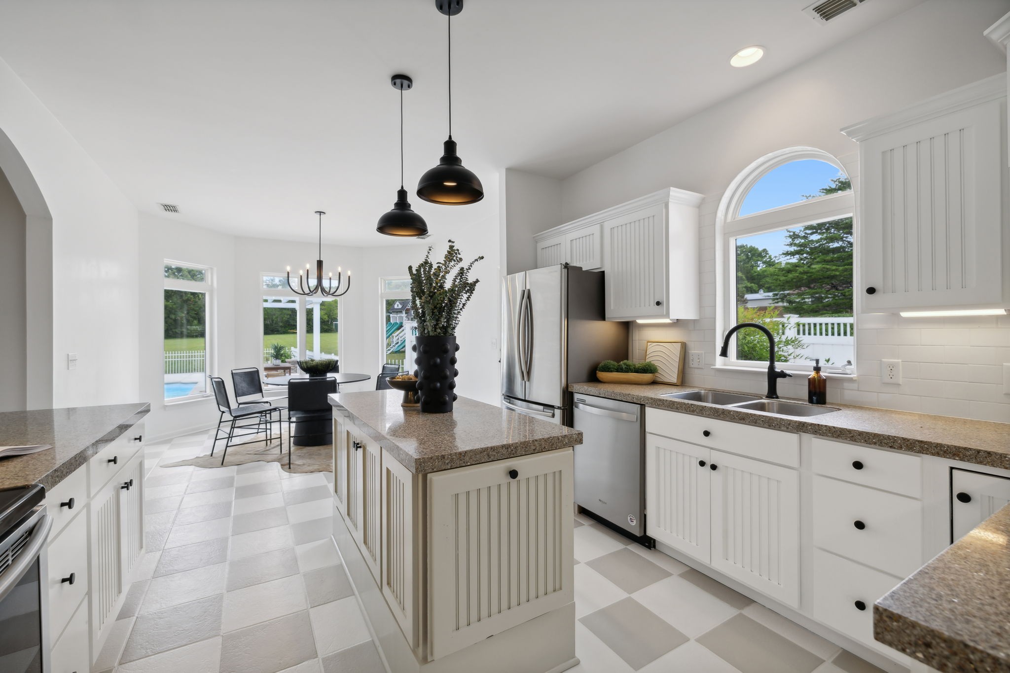 3084 Duplex Rd