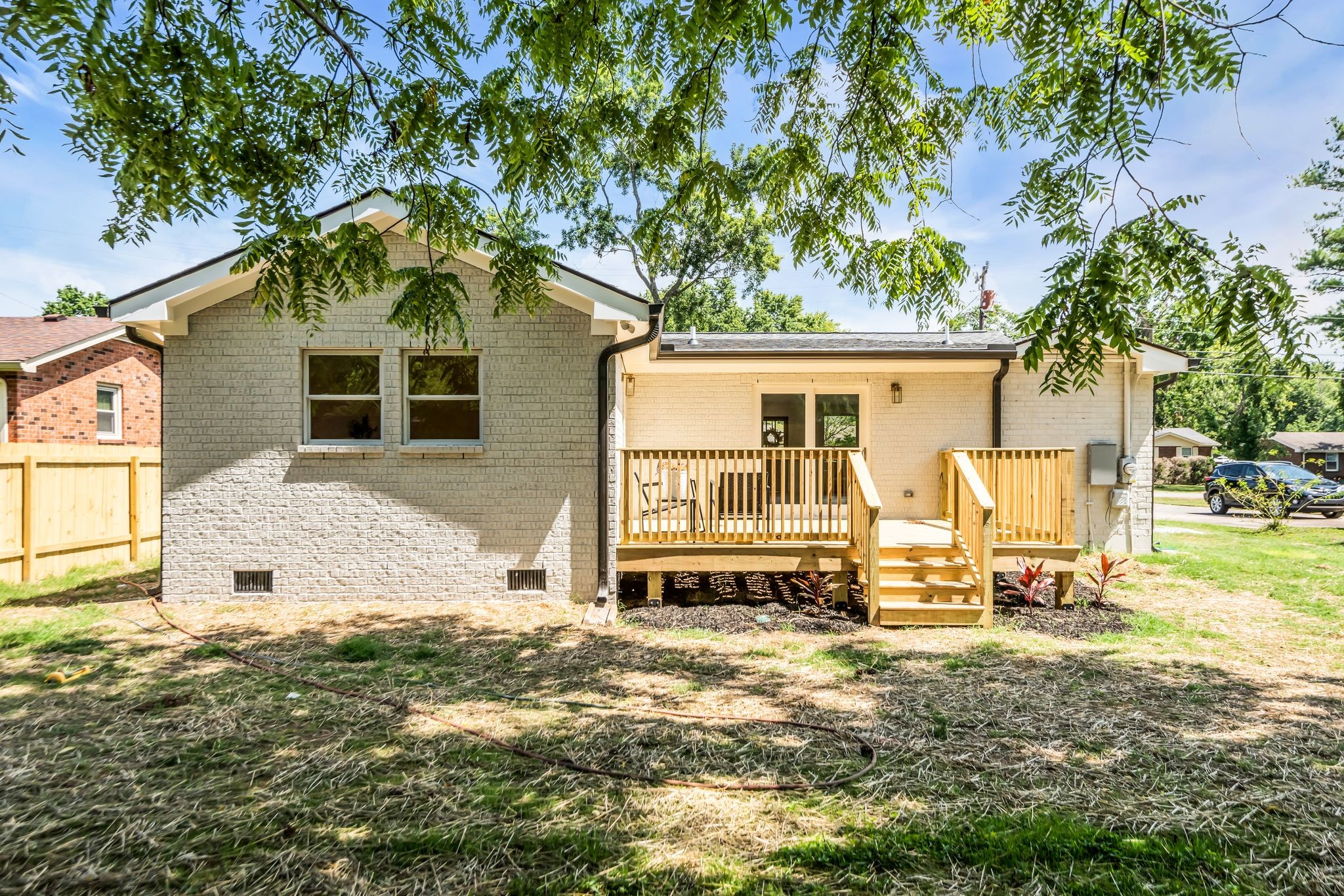 617 W Meade Blvd