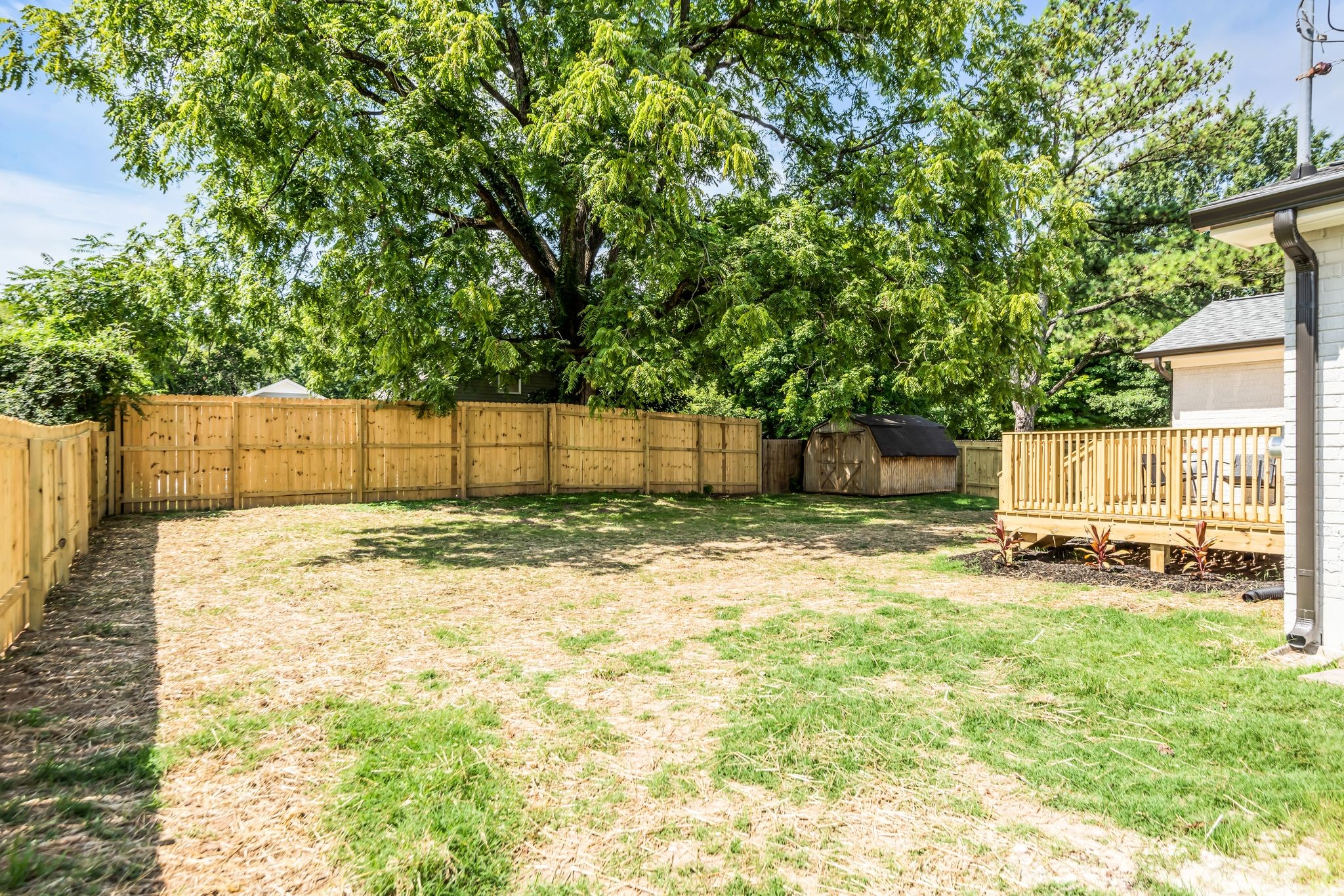 617 W Meade Blvd
