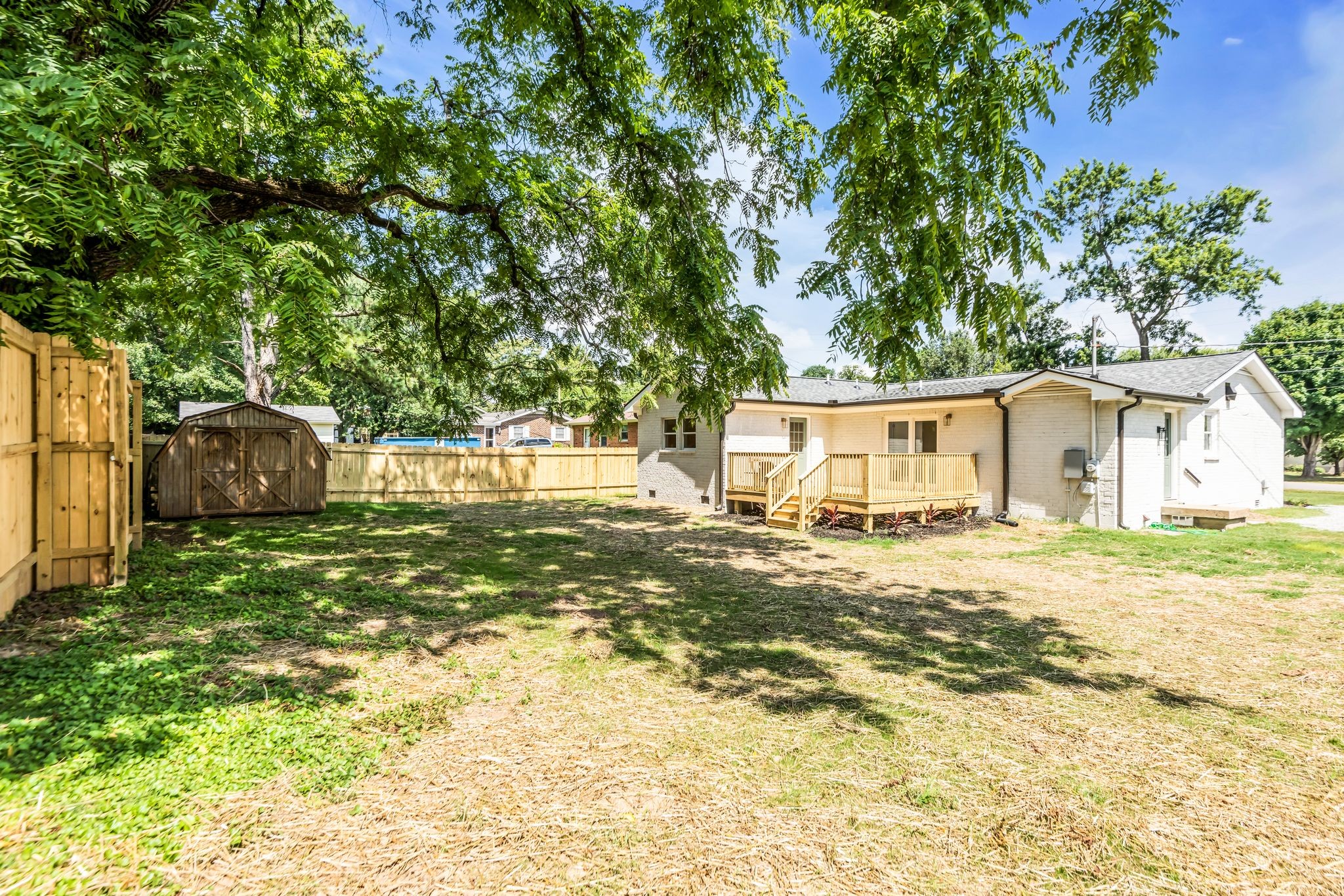 617 W Meade Blvd
