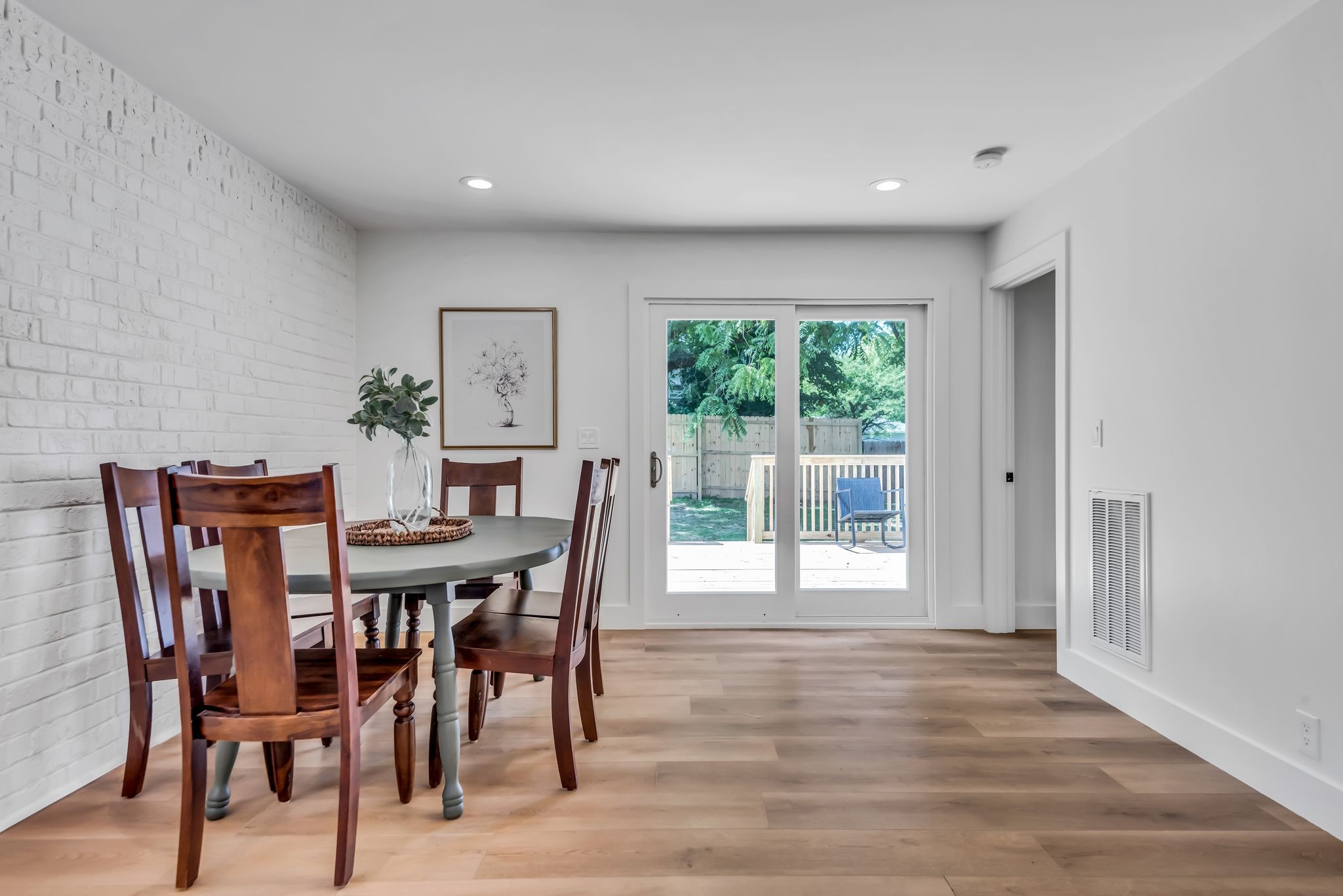 617 W Meade Blvd