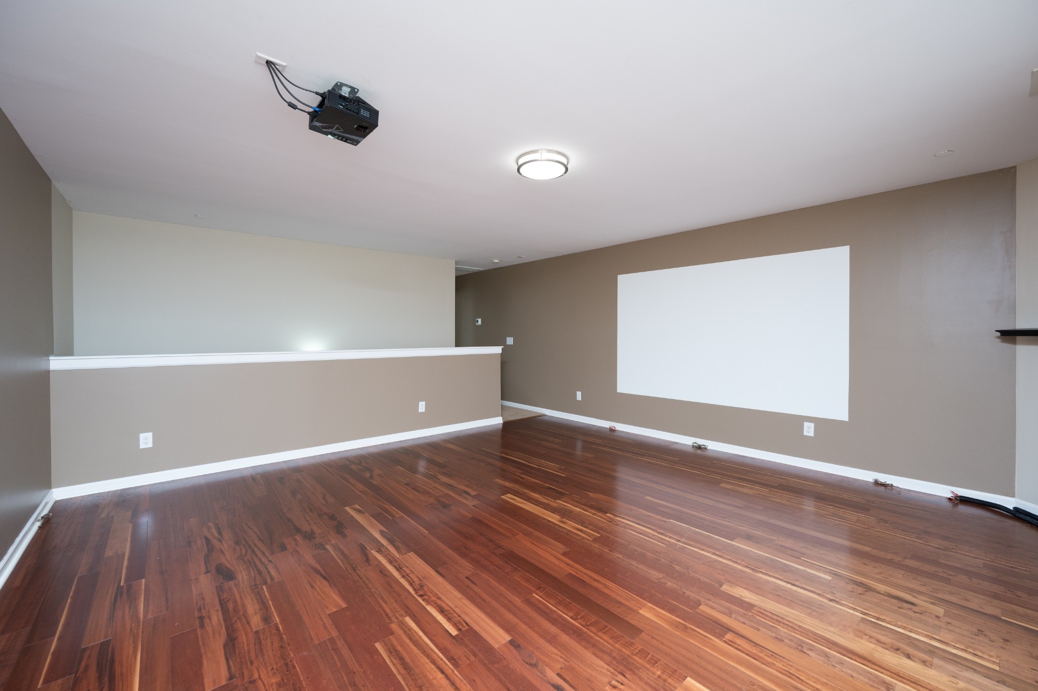 3352 Redmon Hl