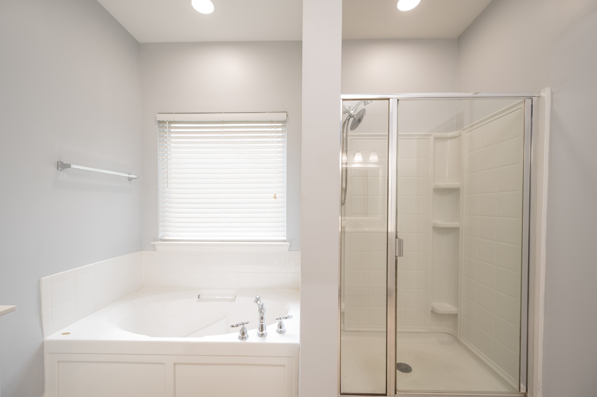 3352 Redmon Hl