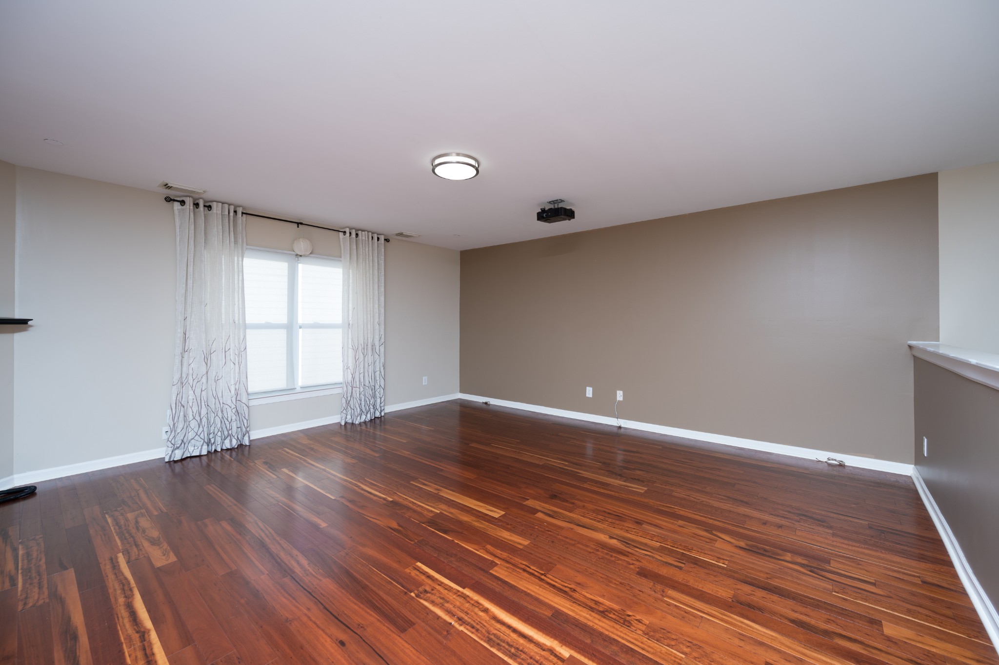 3352 Redmon Hl