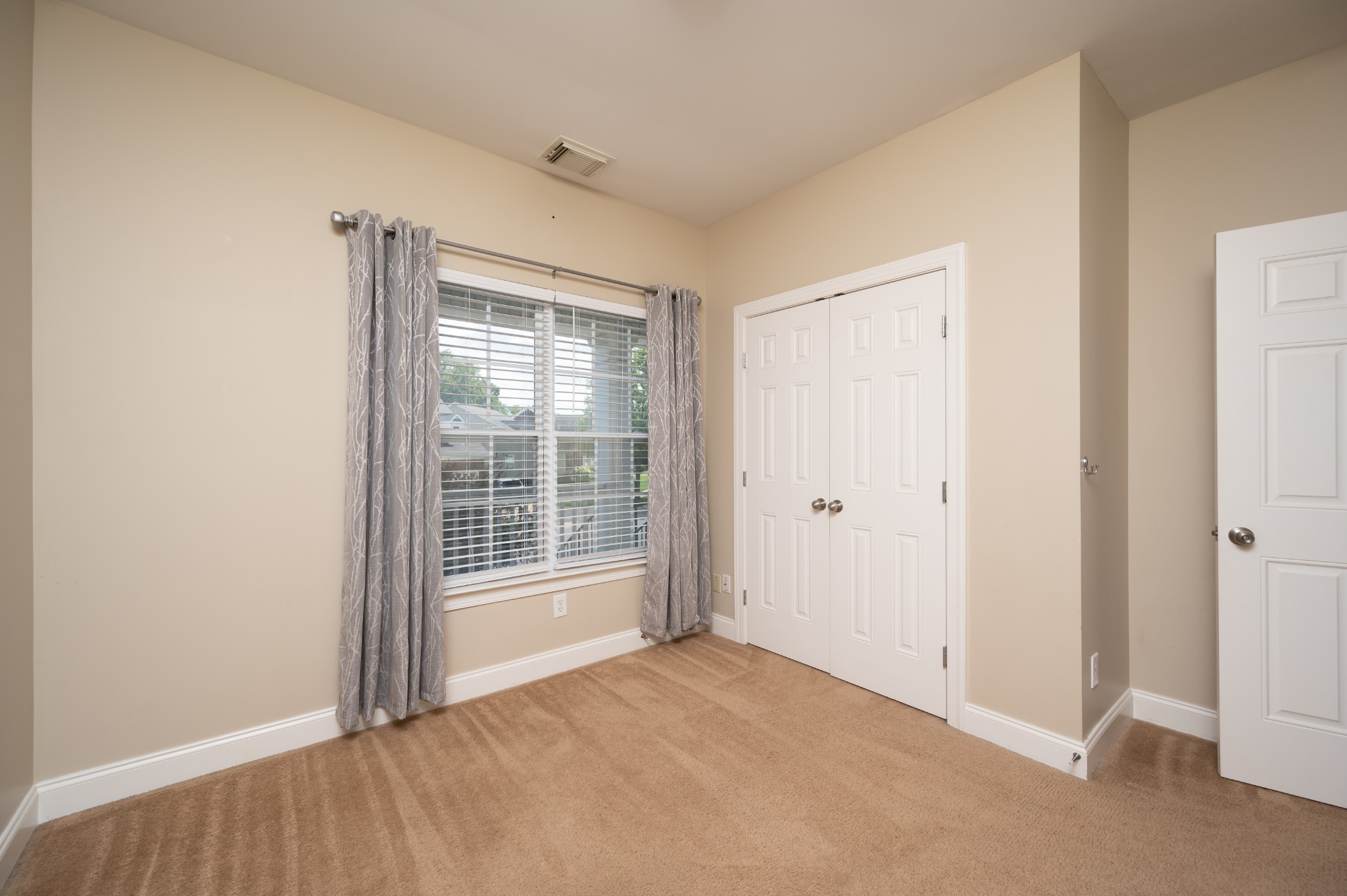 3352 Redmon Hl