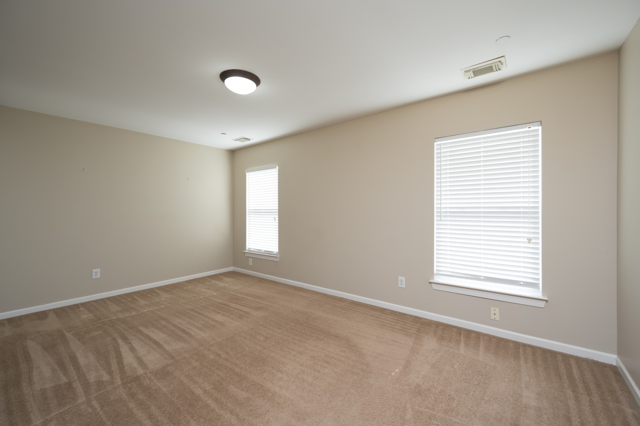 3352 Redmon Hl