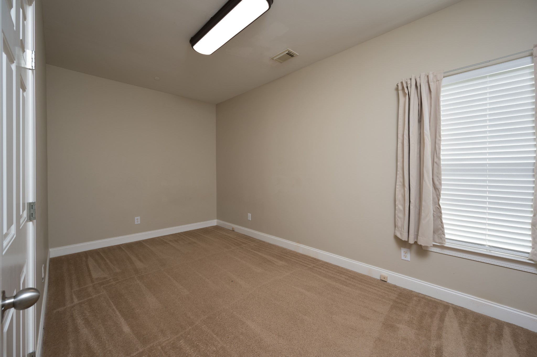 3352 Redmon Hl