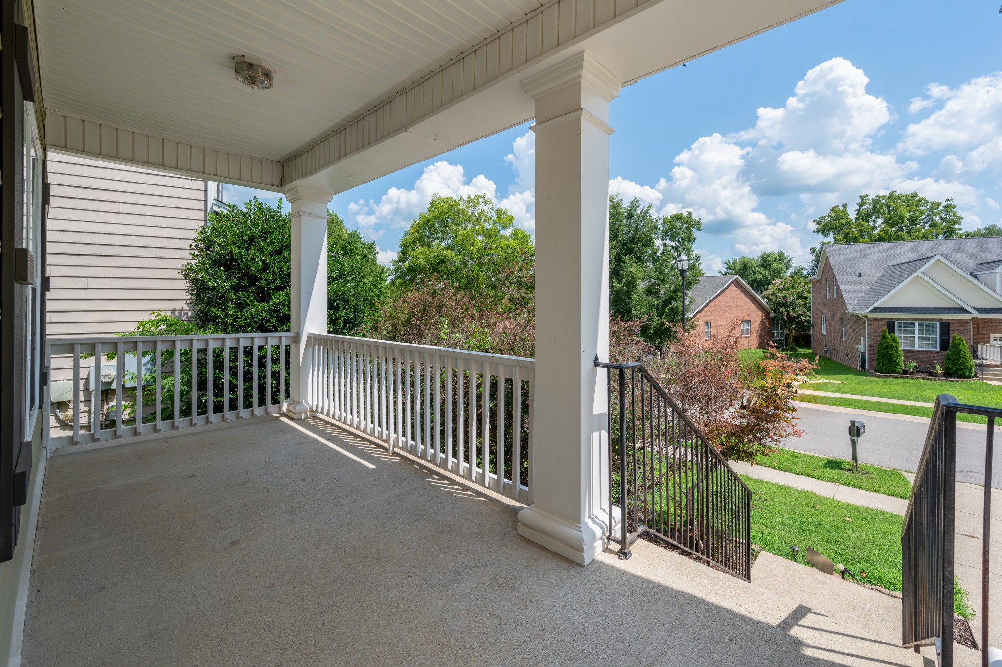 3352 Redmon Hl