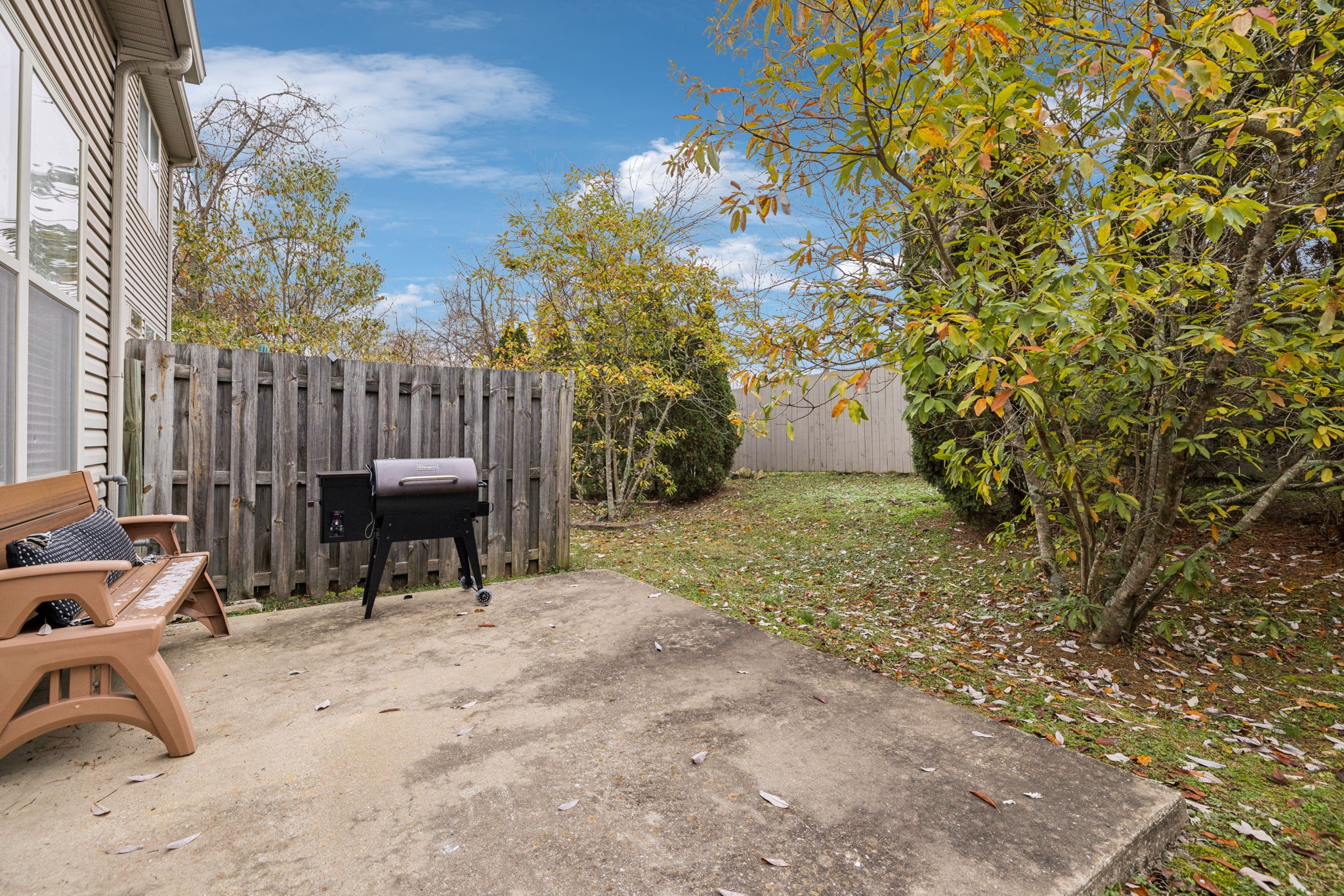 584 Griffin Cir