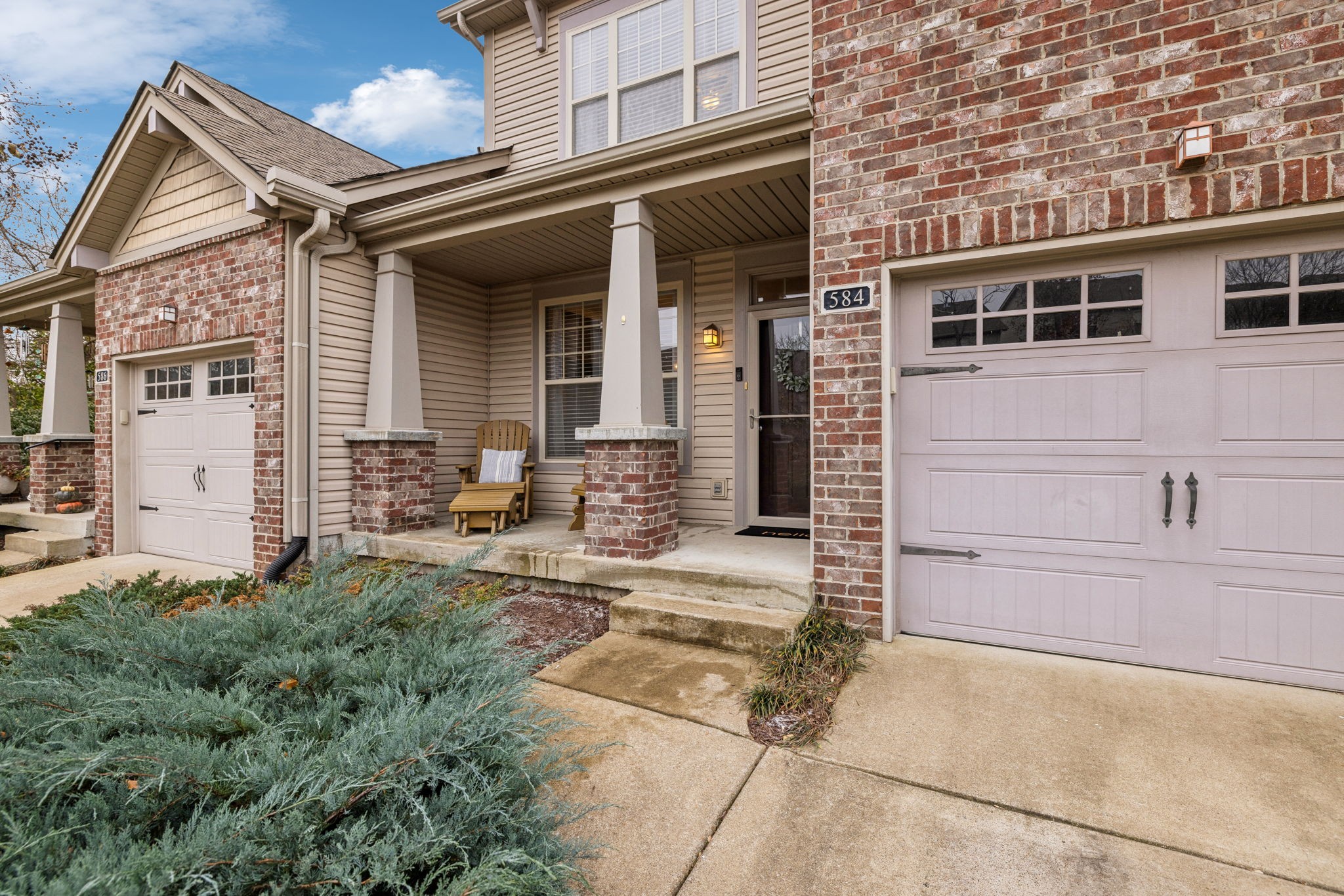 584 Griffin Cir